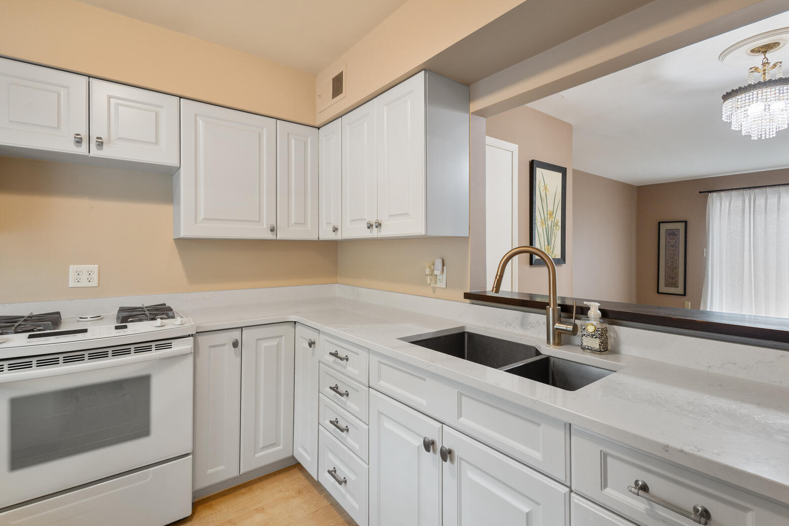 707 Garland Circle Kalamazoo MI 49008