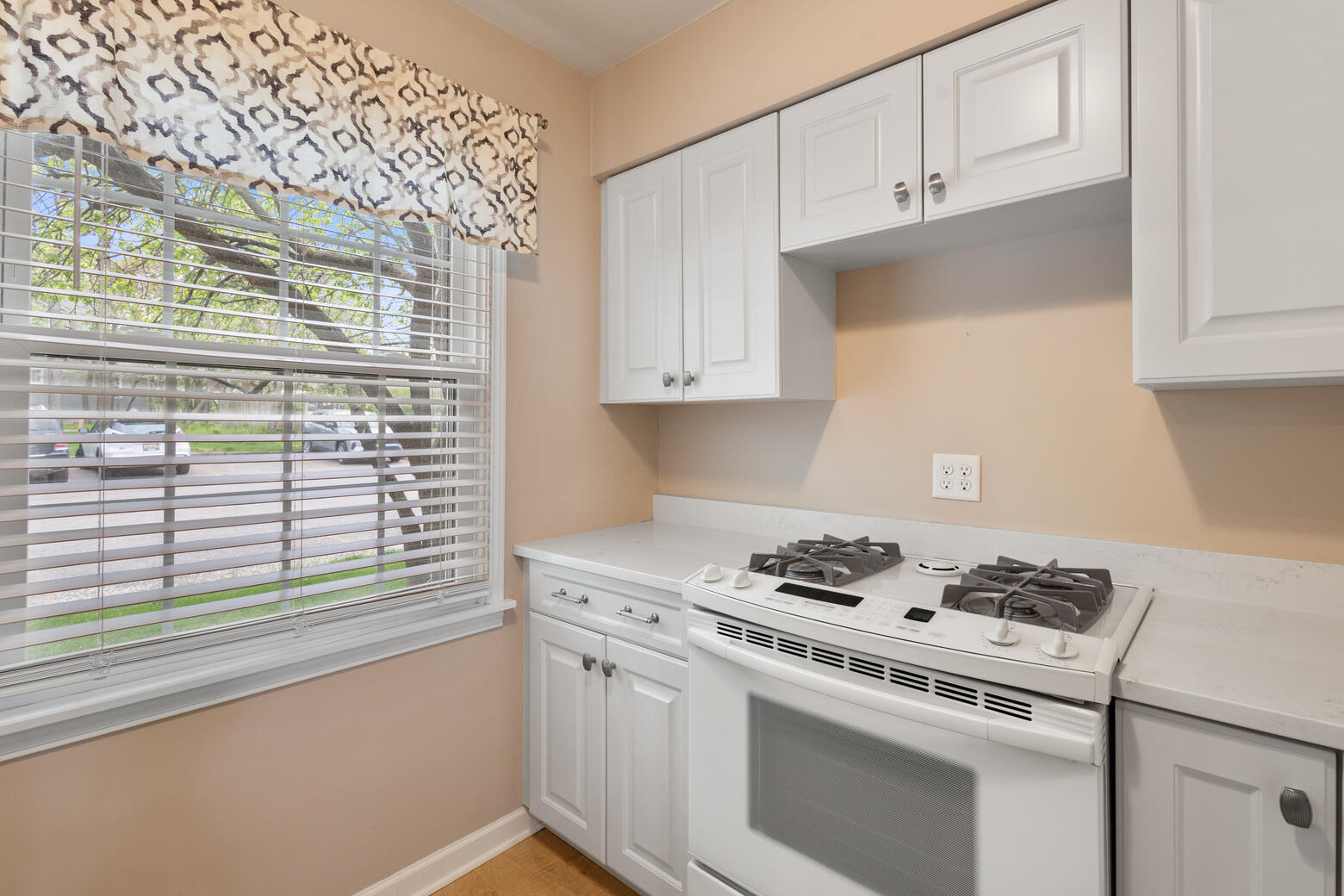 707 Garland Circle Kalamazoo MI 49008