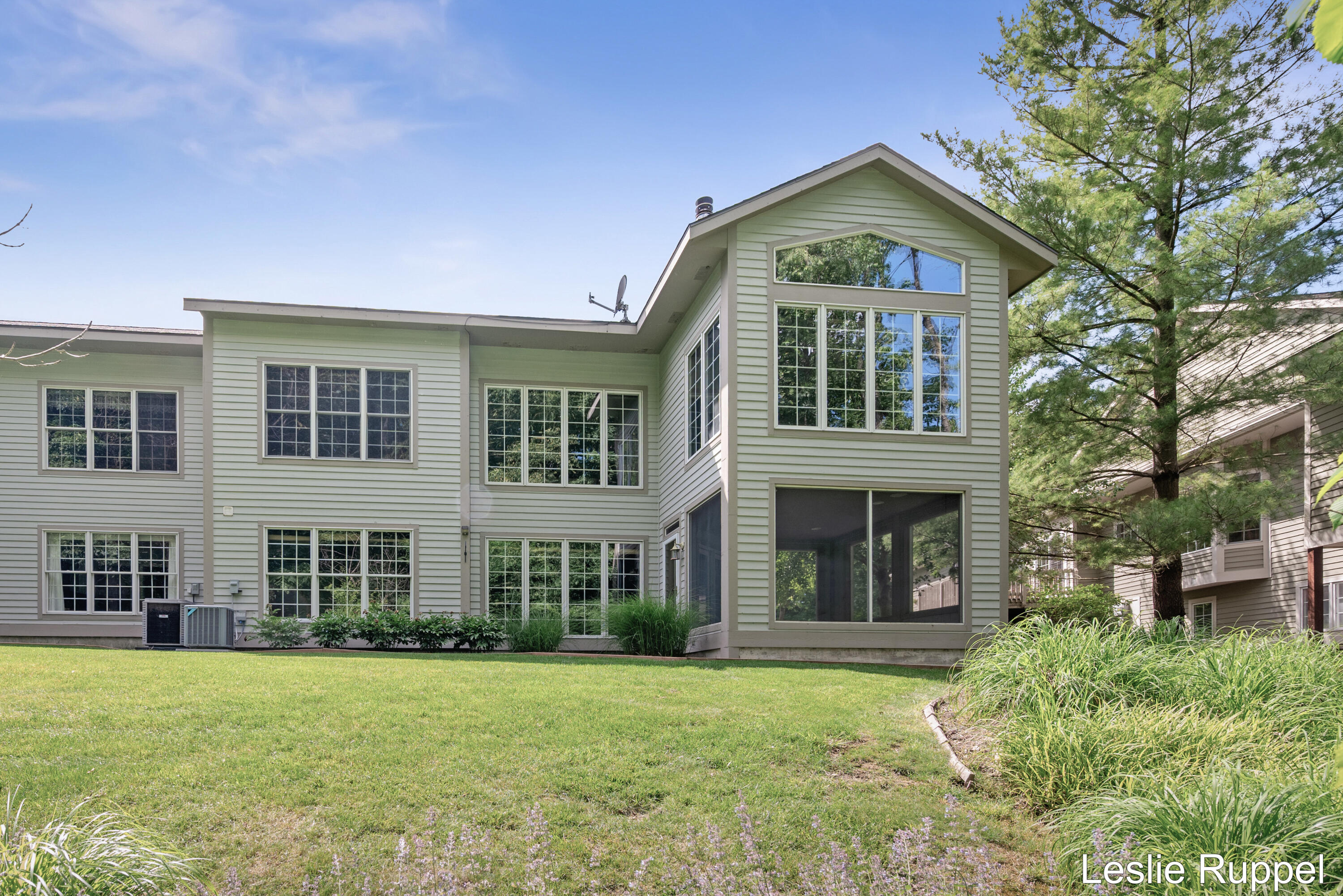 1712 Big Timber Court NE Grand Rapids MI 49505