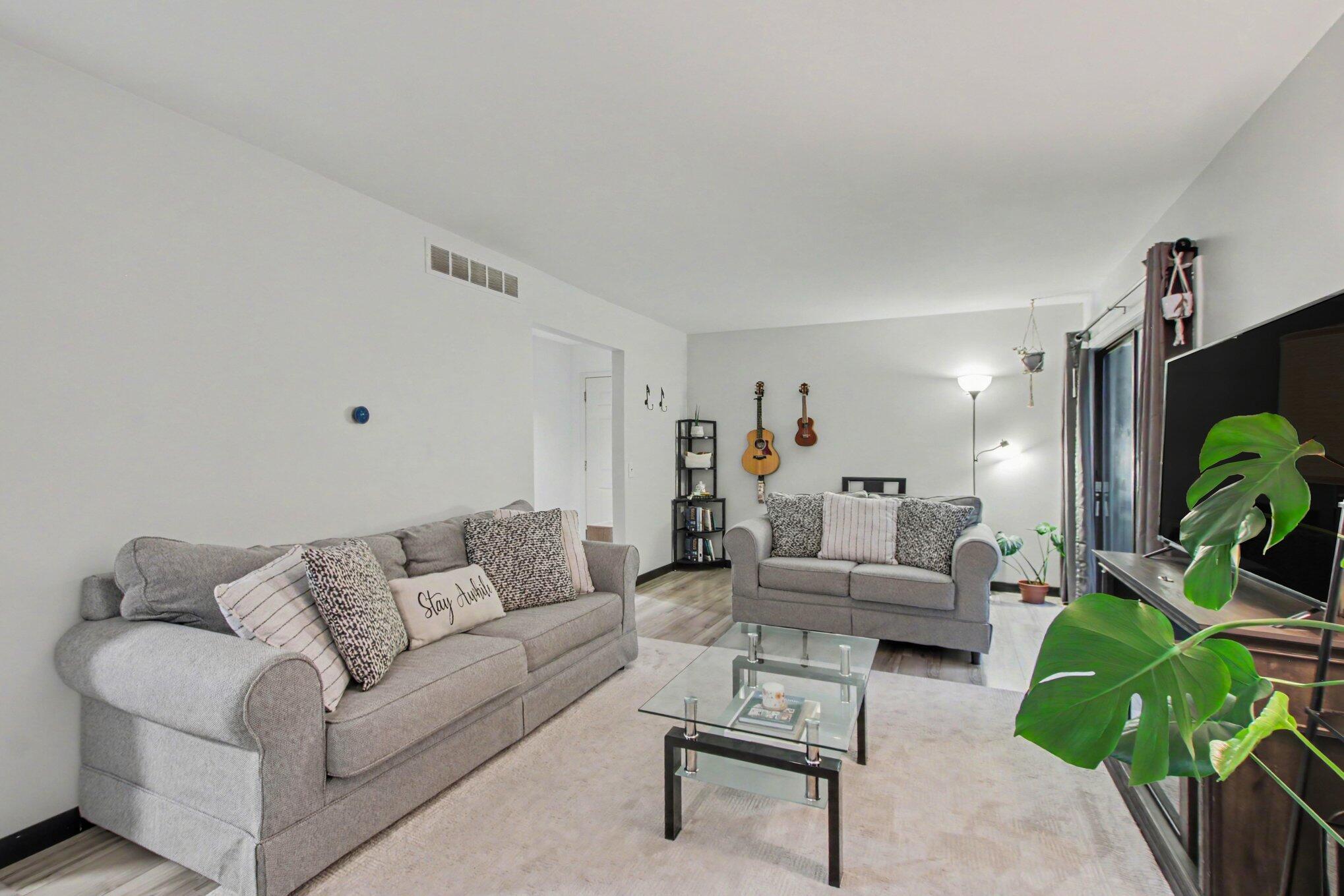 236 Falkirk Court Kalamazoo MI 49006