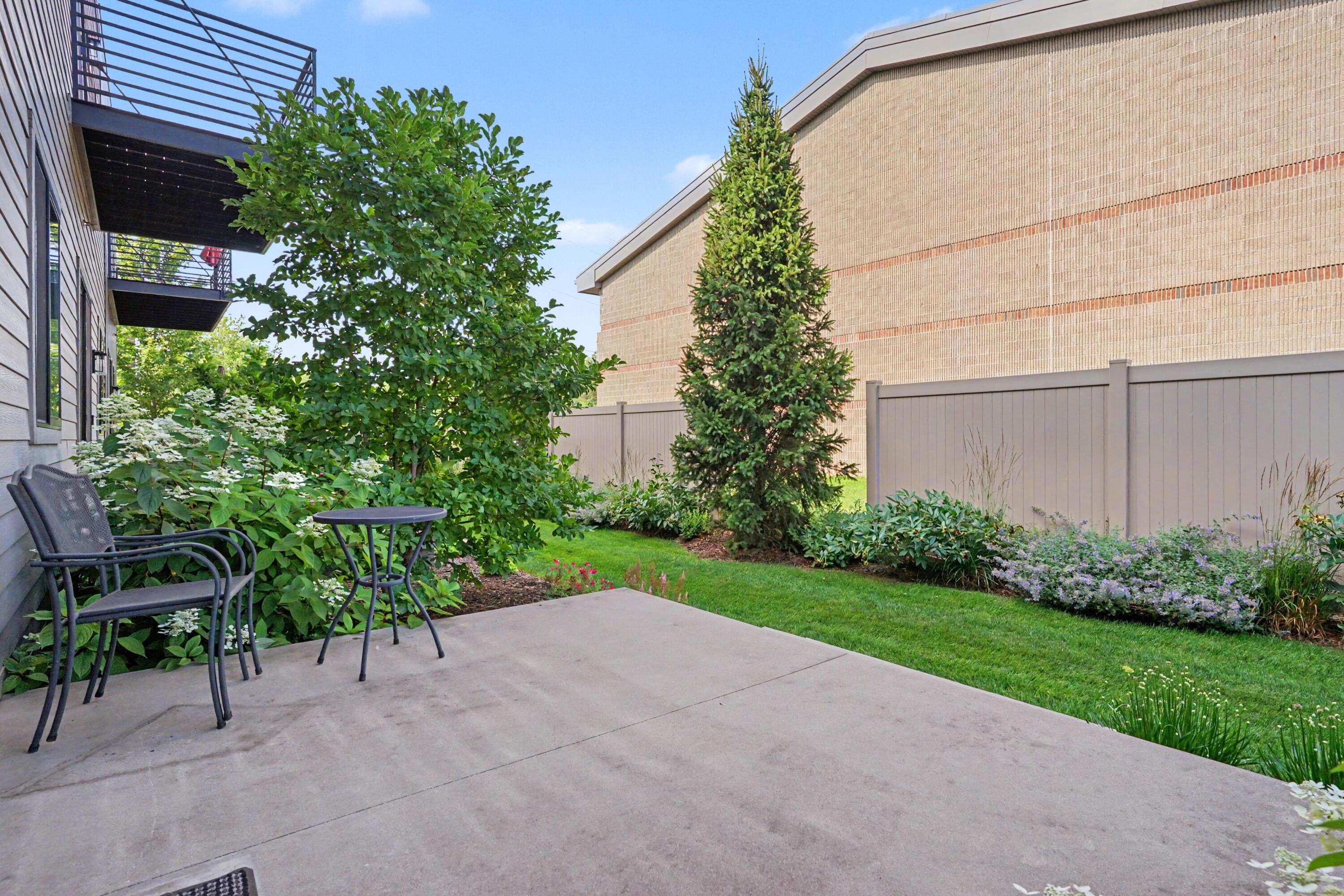 110 Central Avenue Holland MI 49423