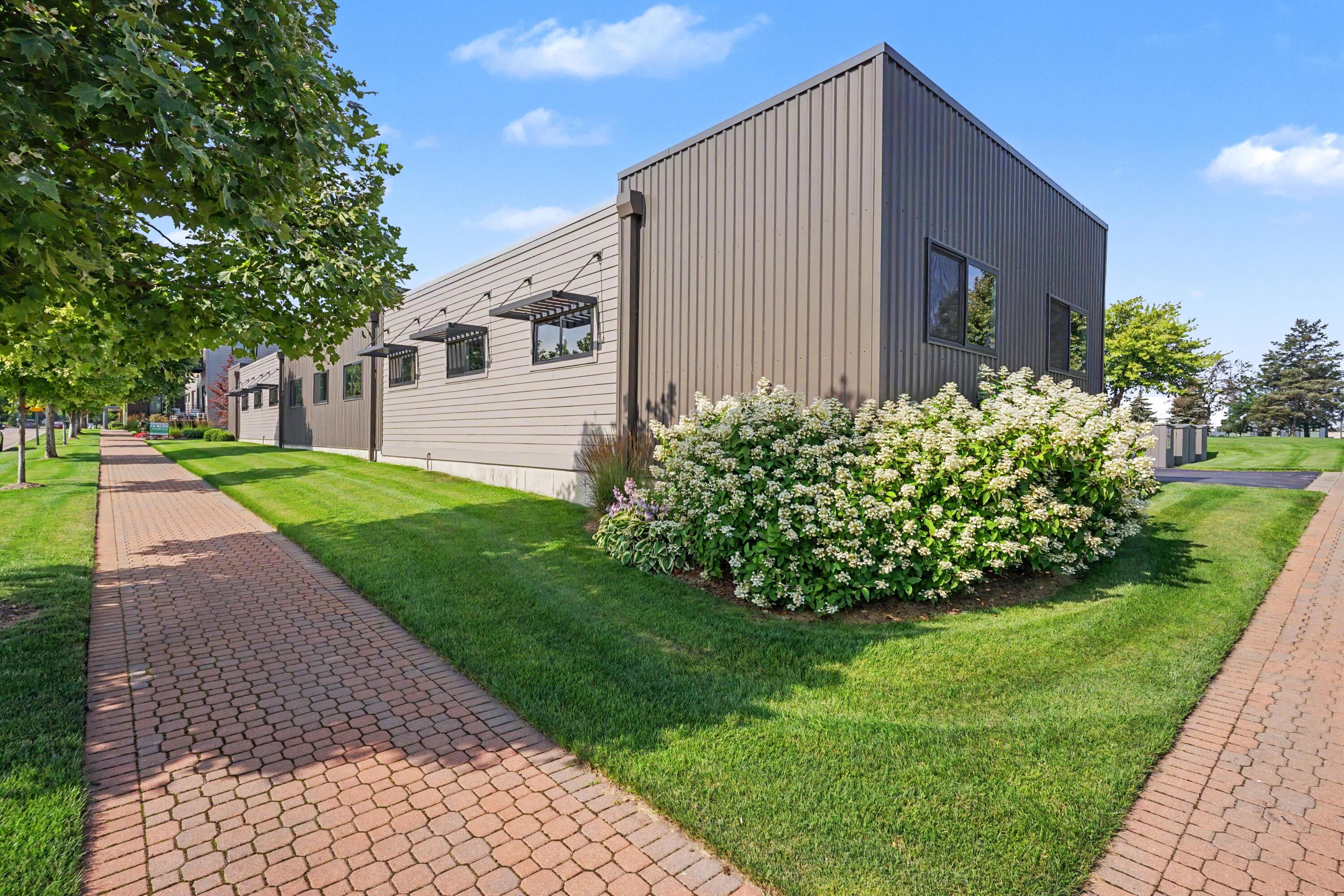 110 Central Avenue Holland MI 49423