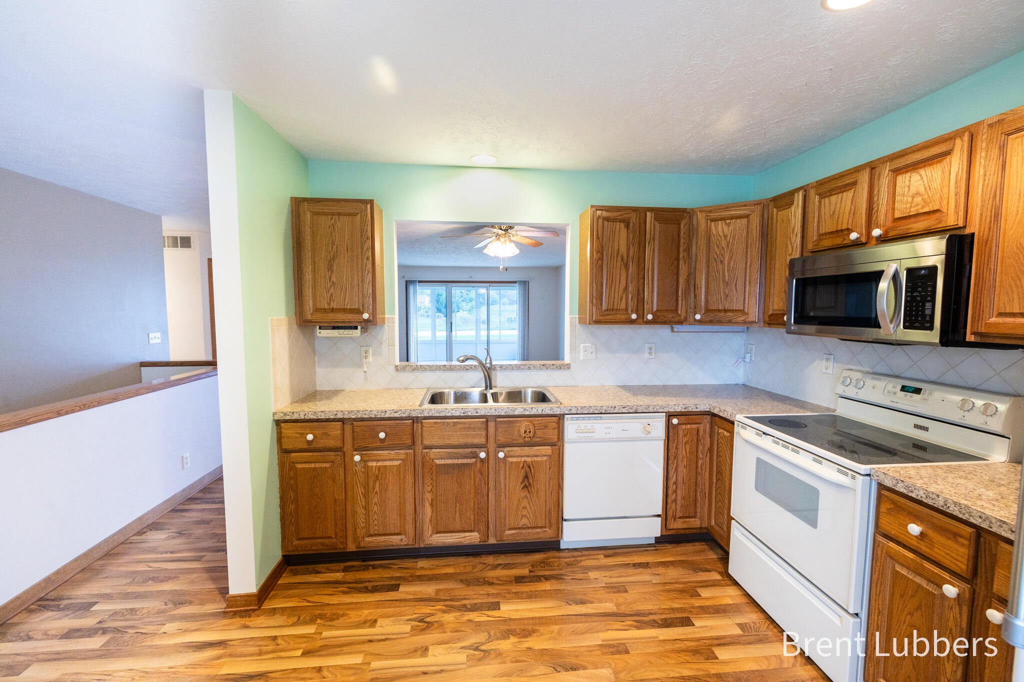 10283 Castlecourt Zeeland MI 49464