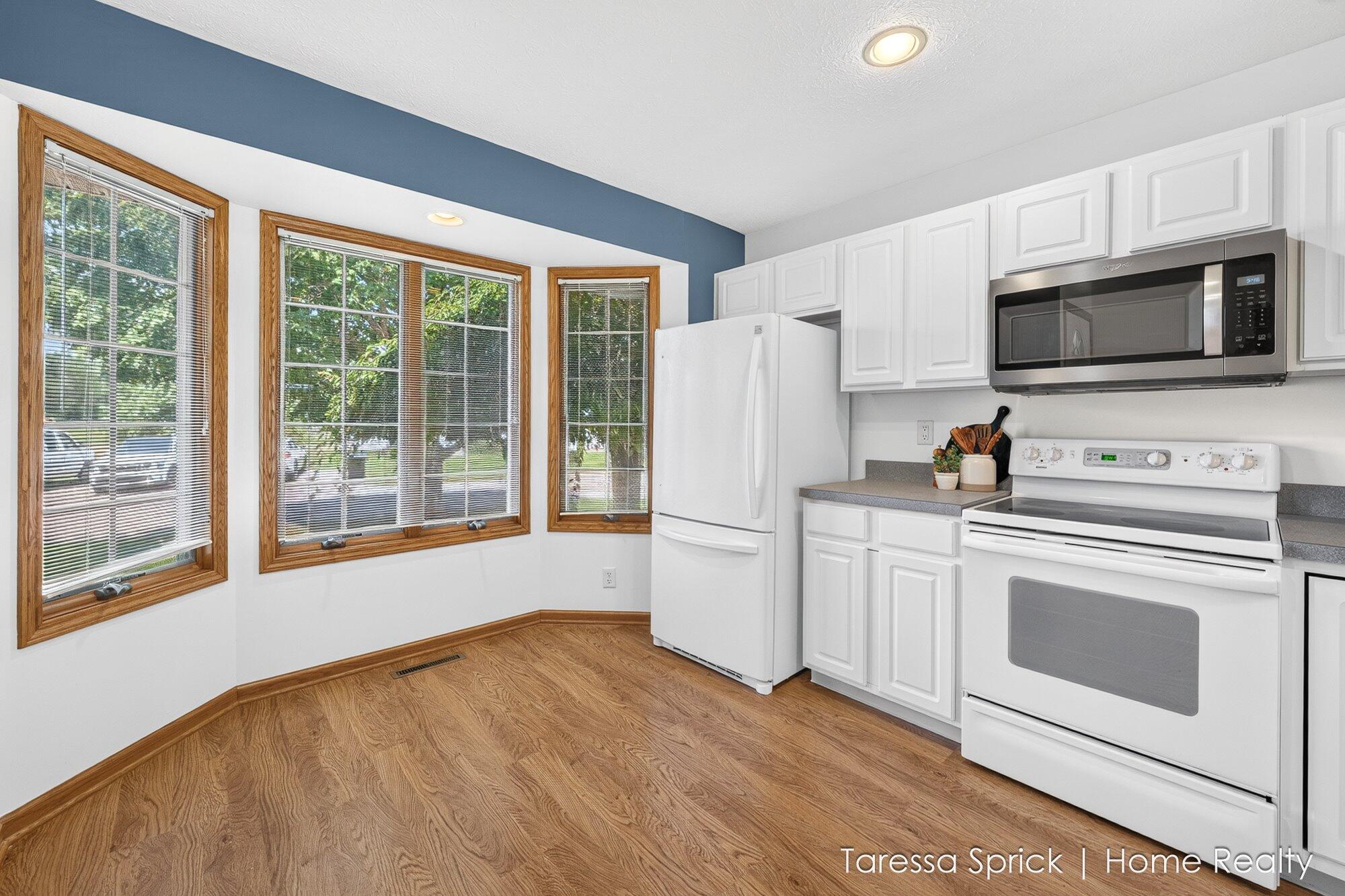 1533 Castlemaine Drive Zeeland MI 49464