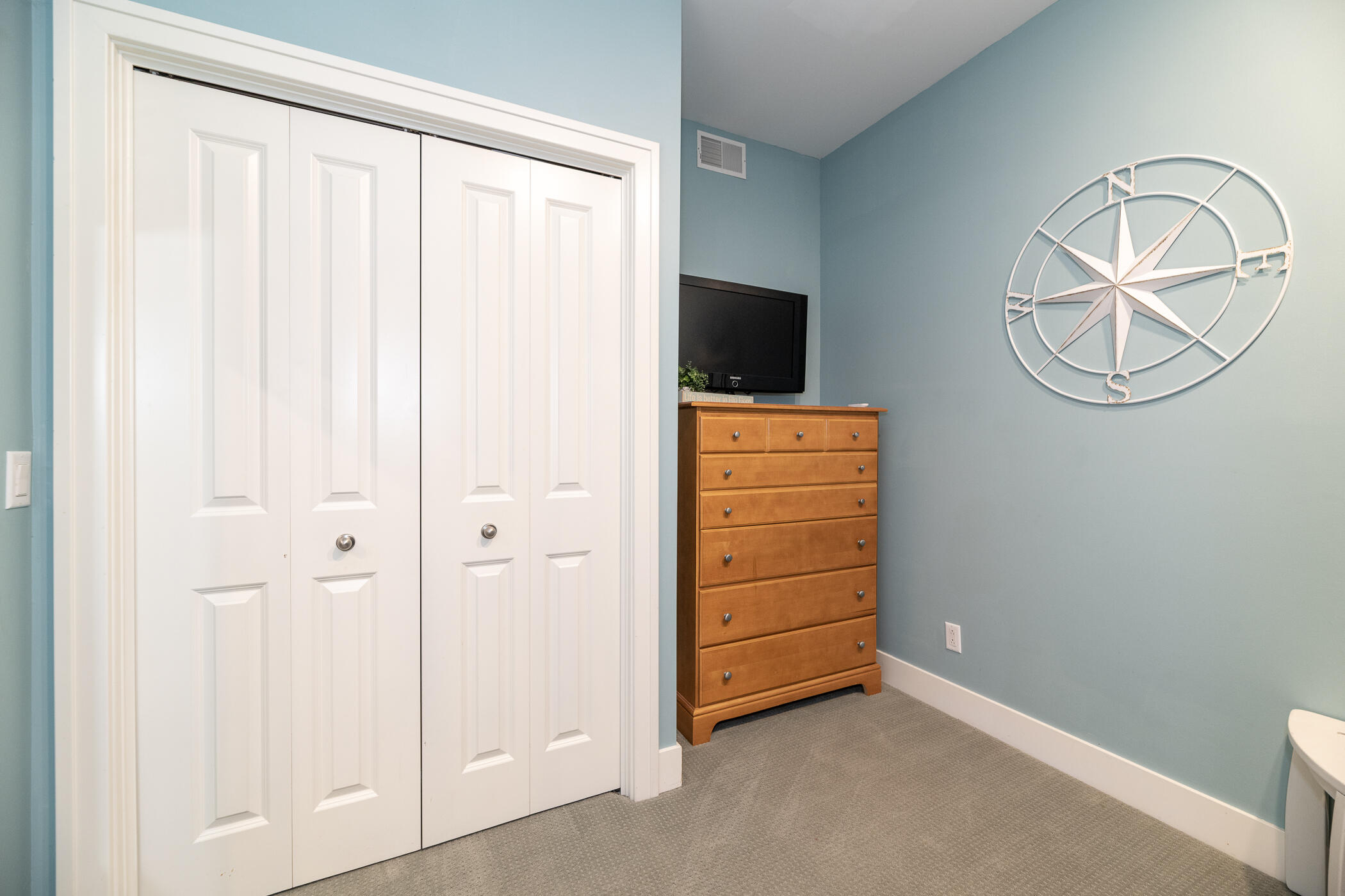 516 Williams Street South Haven MI 49090
