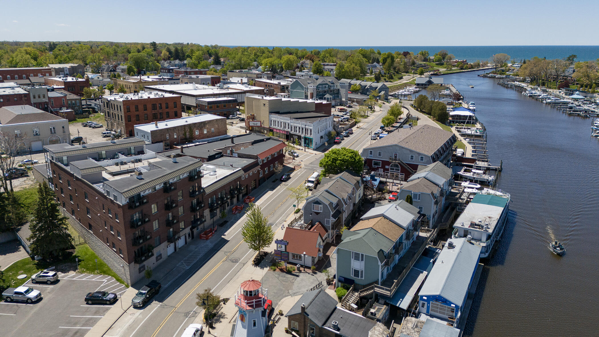 516 Williams Street South Haven MI 49090