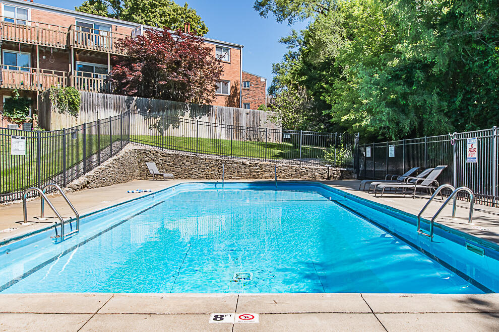 714 Garland Circle Kalamazoo MI 49008