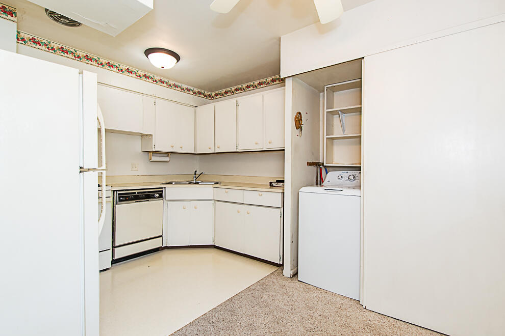 714 Garland Circle Kalamazoo MI 49008