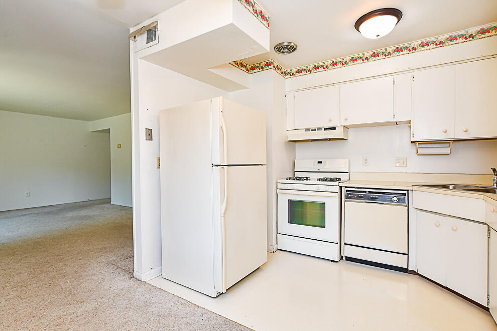 714 Garland Circle Kalamazoo MI 49008