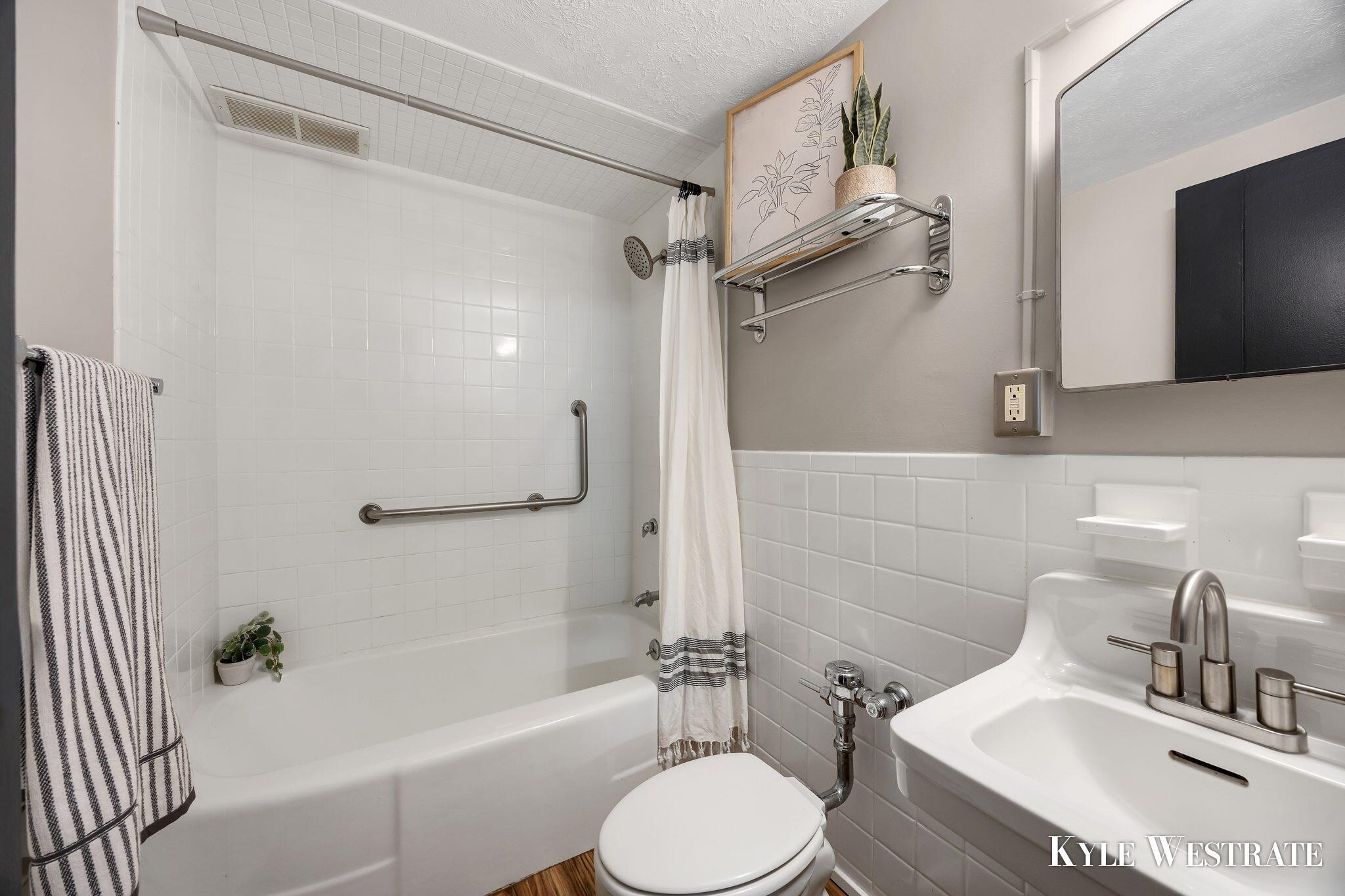 505 Cherry Street SE Grand Rapids MI 49503