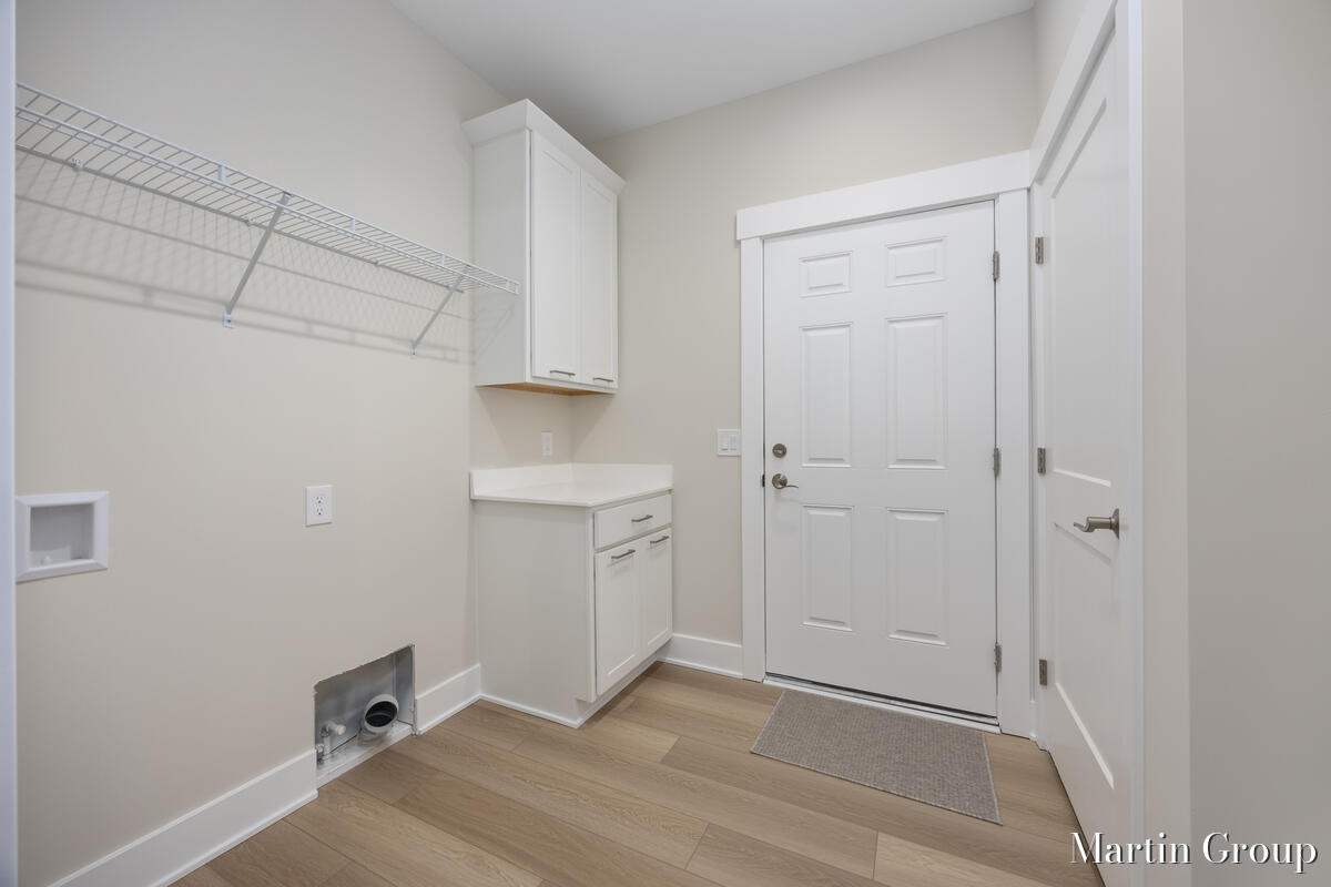 2247 Watertown Way NE Grand Rapids MI 49505