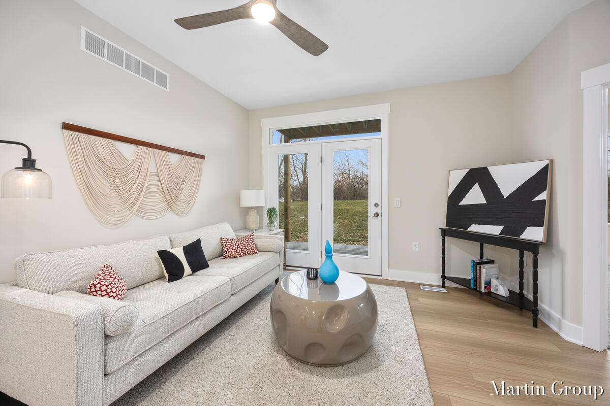 2247 Watertown Way NE Grand Rapids MI 49505