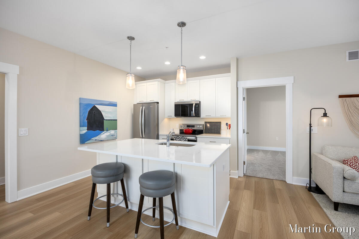 2247 Watertown Way NE Grand Rapids MI 49505