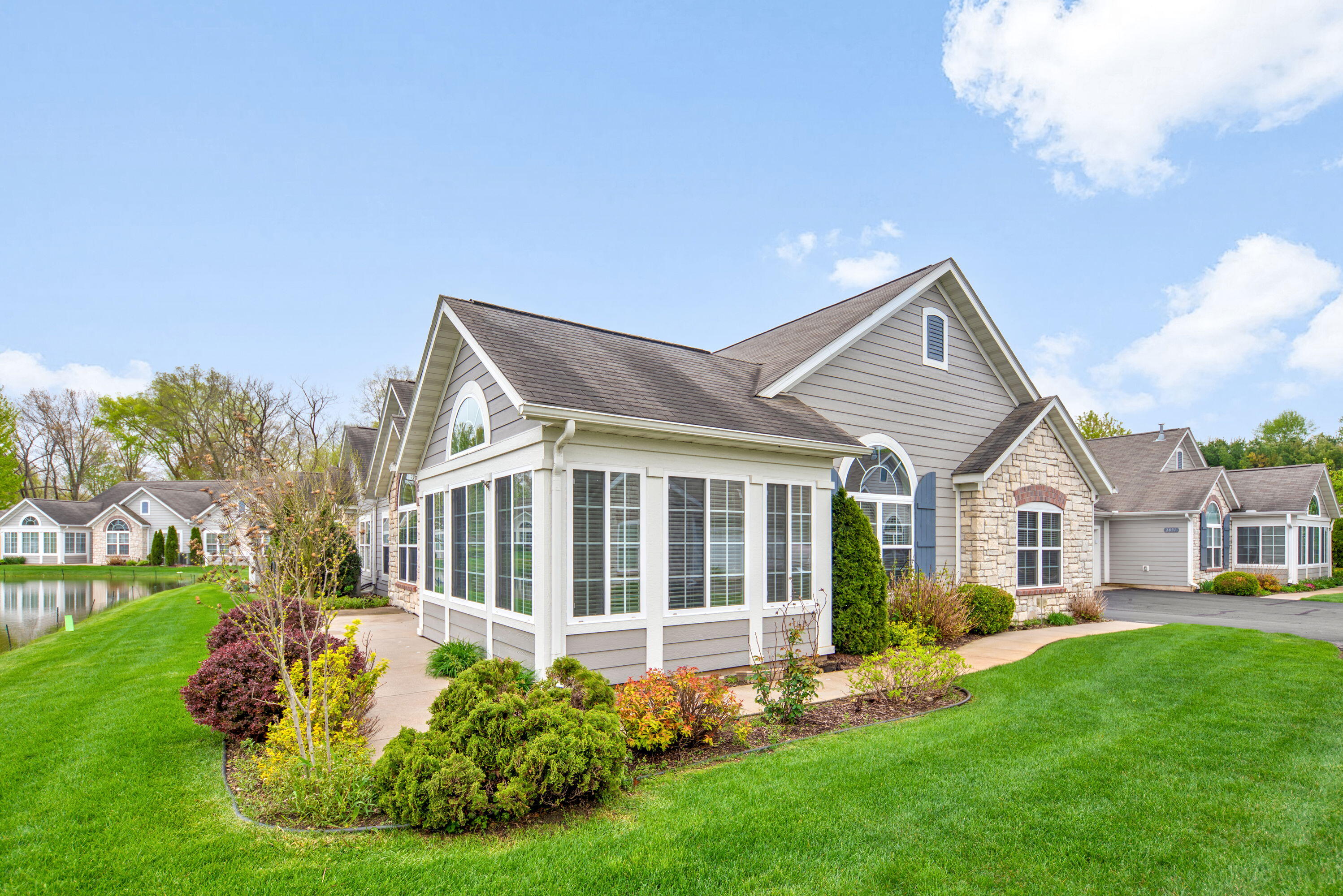 2853 Villa Lane Benton Harbor MI 49022
