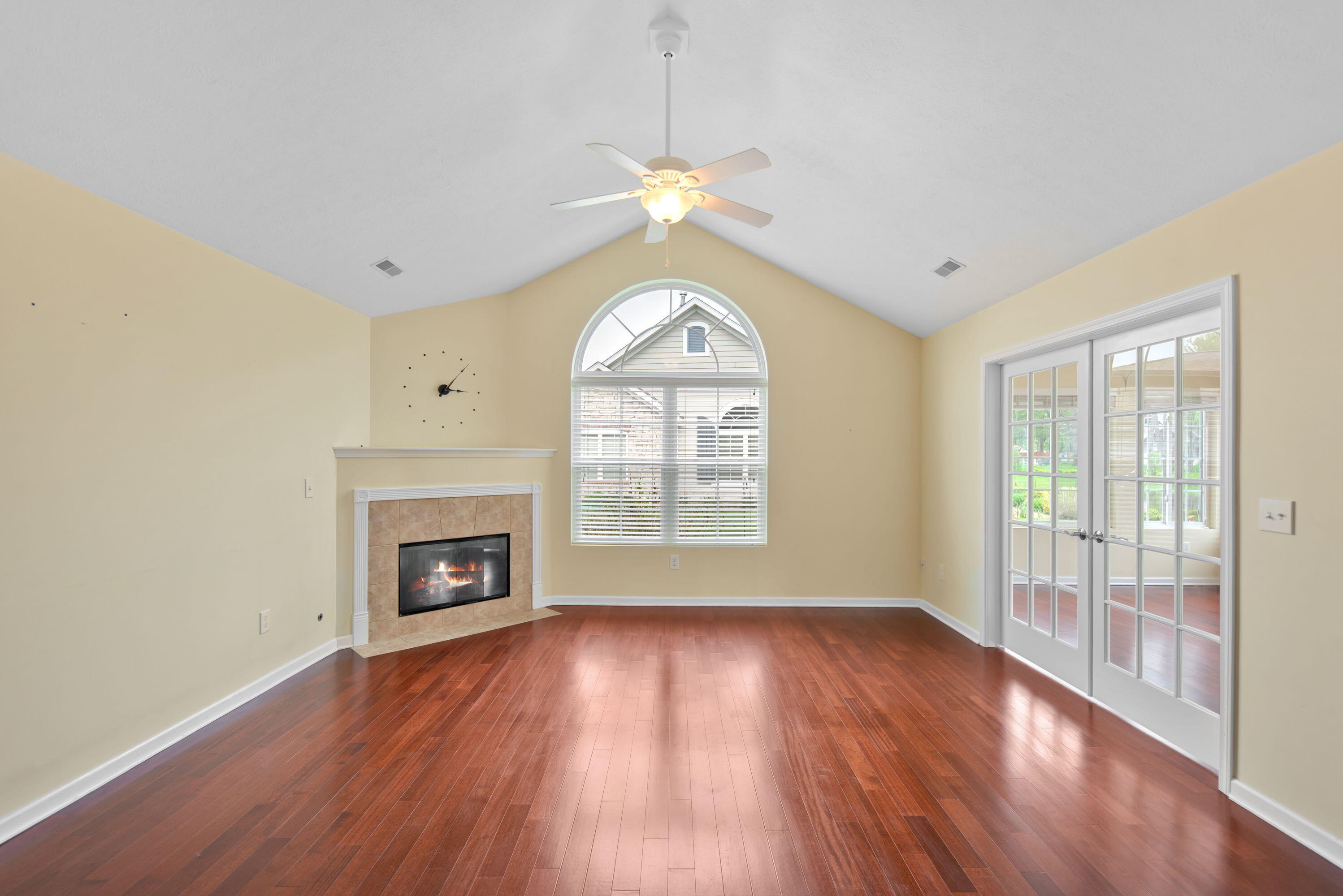 2853 Villa Lane Benton Harbor MI 49022