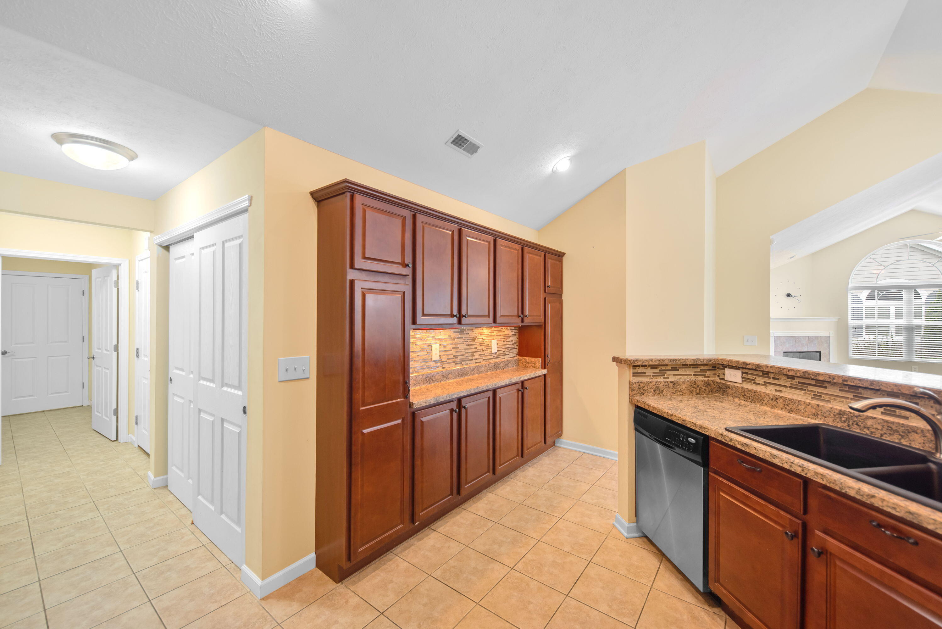 2853 Villa Lane Benton Harbor MI 49022