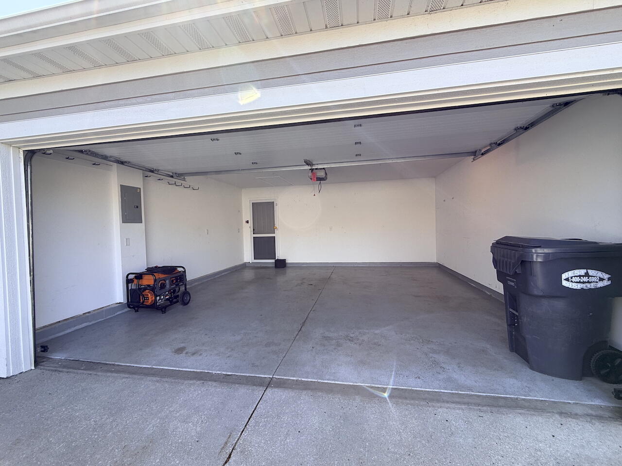 2853 Villa Lane Benton Harbor MI 49022