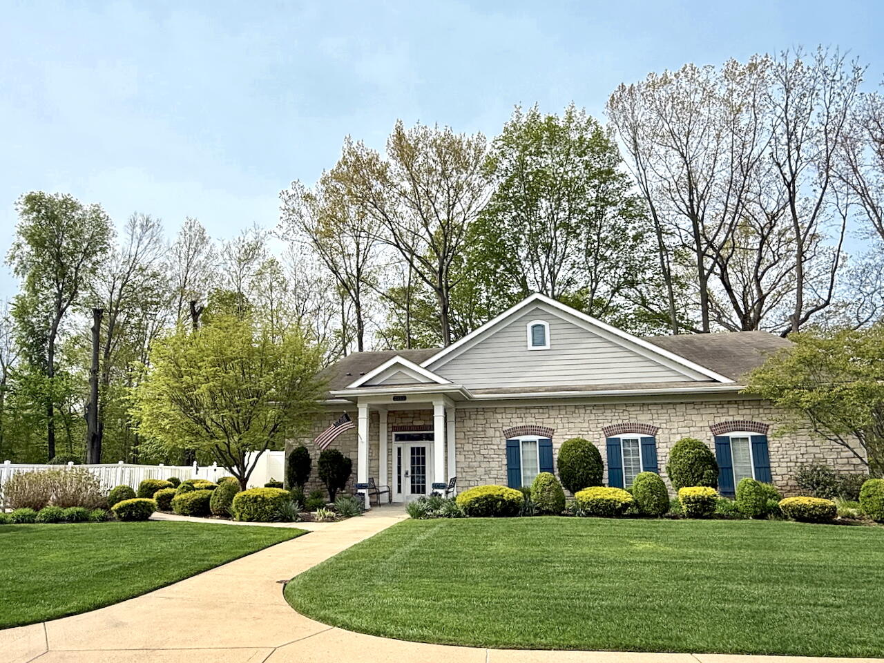 2853 Villa Lane Benton Harbor MI 49022