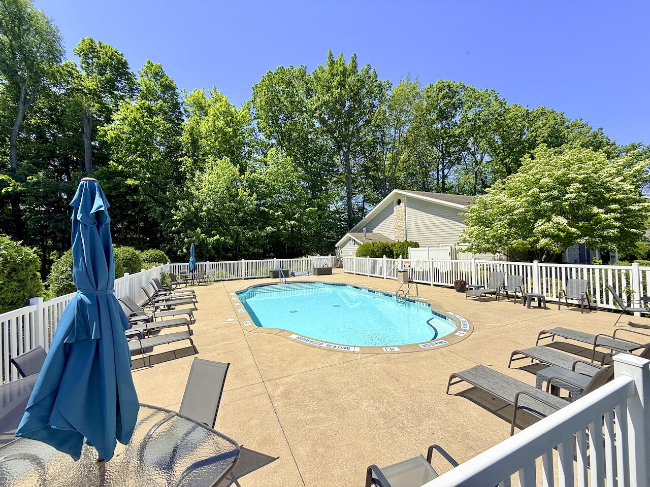 2853 Villa Lane Benton Harbor MI 49022