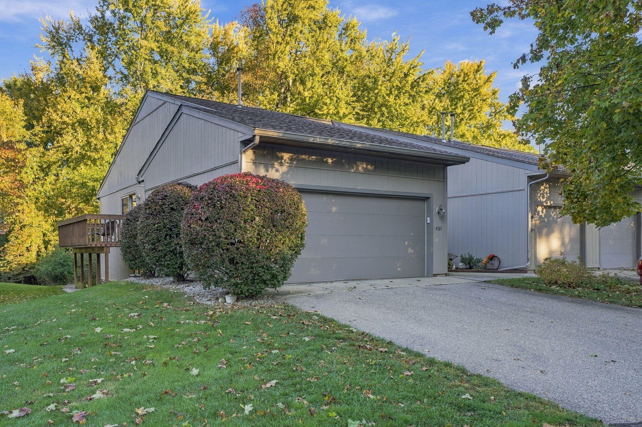 4763 Rockvalley Drive NE Grand Rapids MI 49525