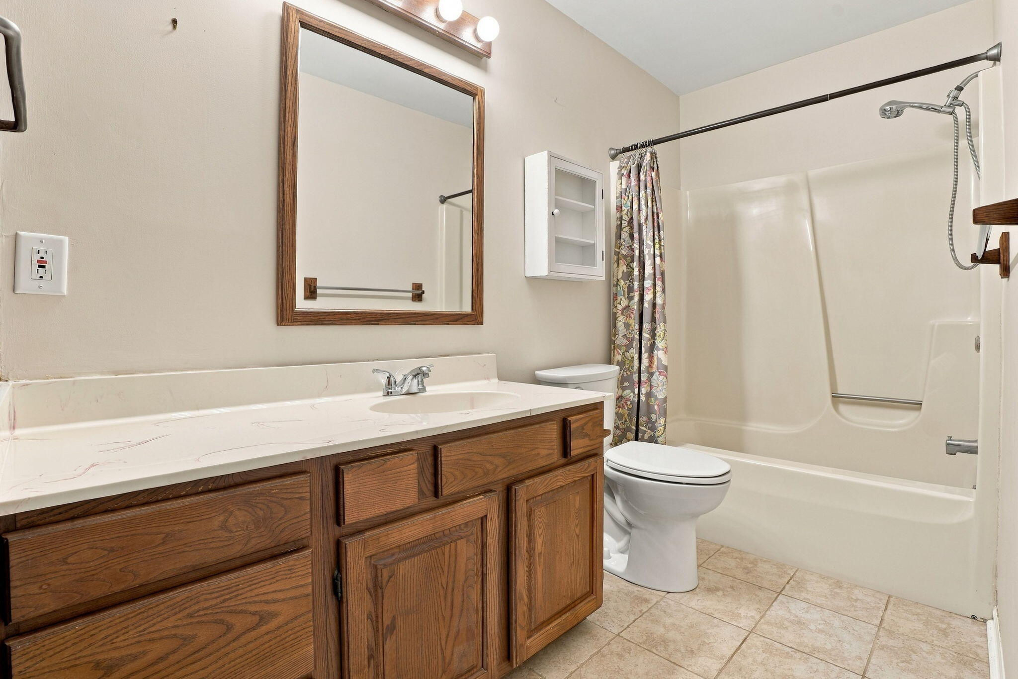 4763 Rockvalley Drive NE Grand Rapids MI 49525