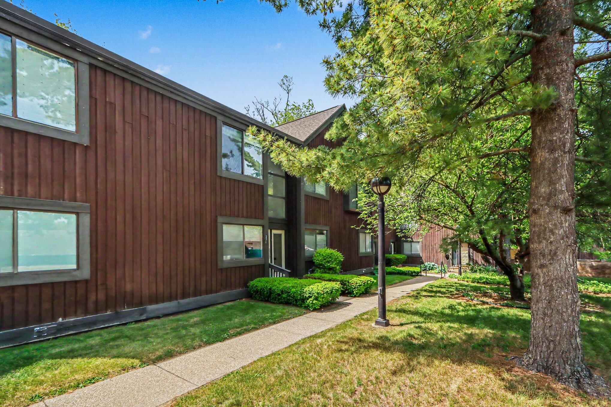 231 Durness Court Kalamazoo MI 49006