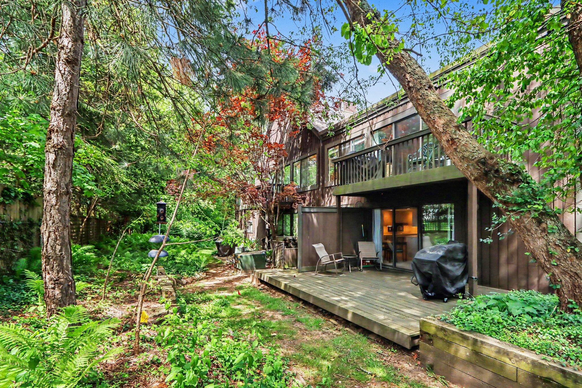 231 Durness Court Kalamazoo MI 49006