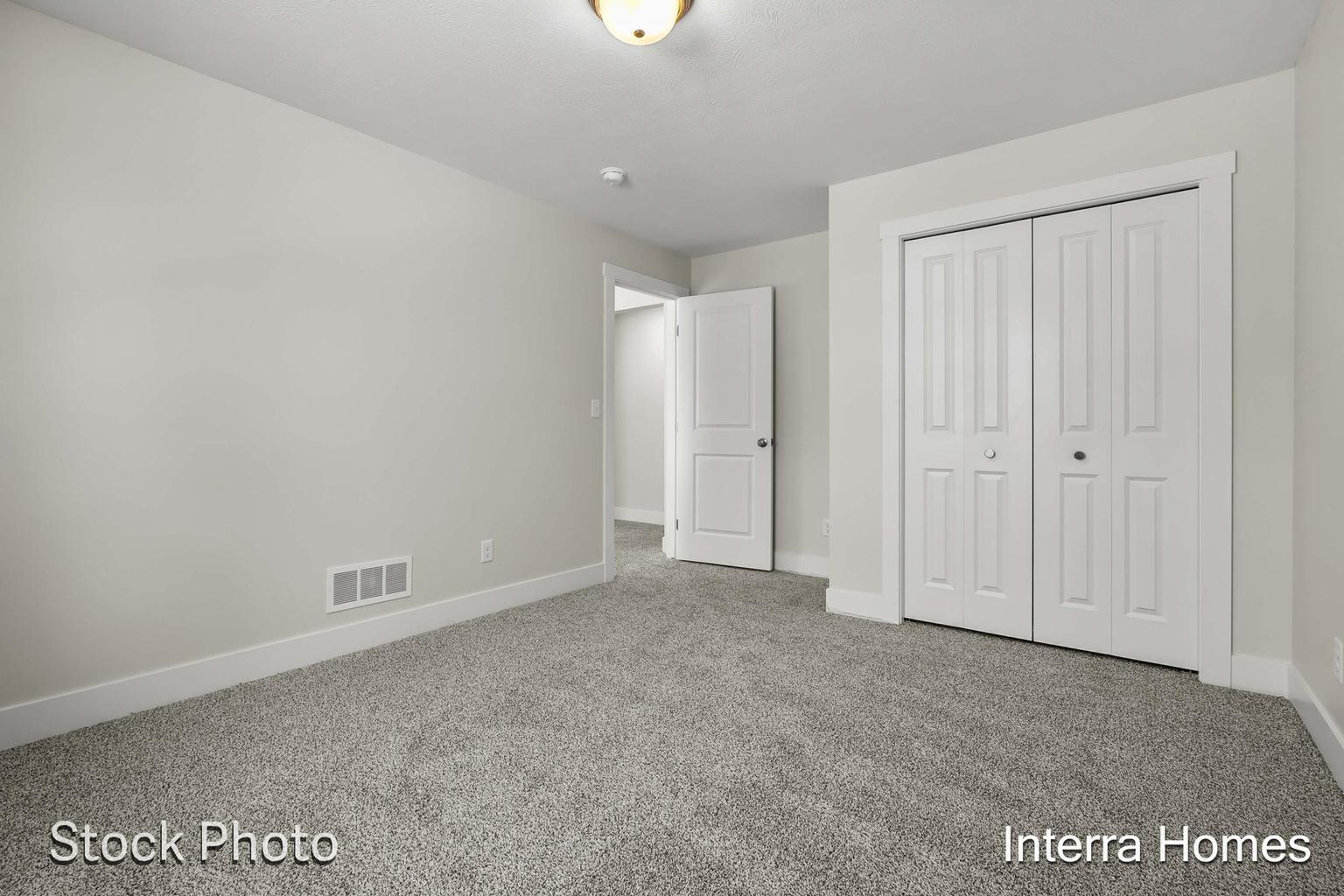 1591 N Village Circle Kalamazoo MI 49009