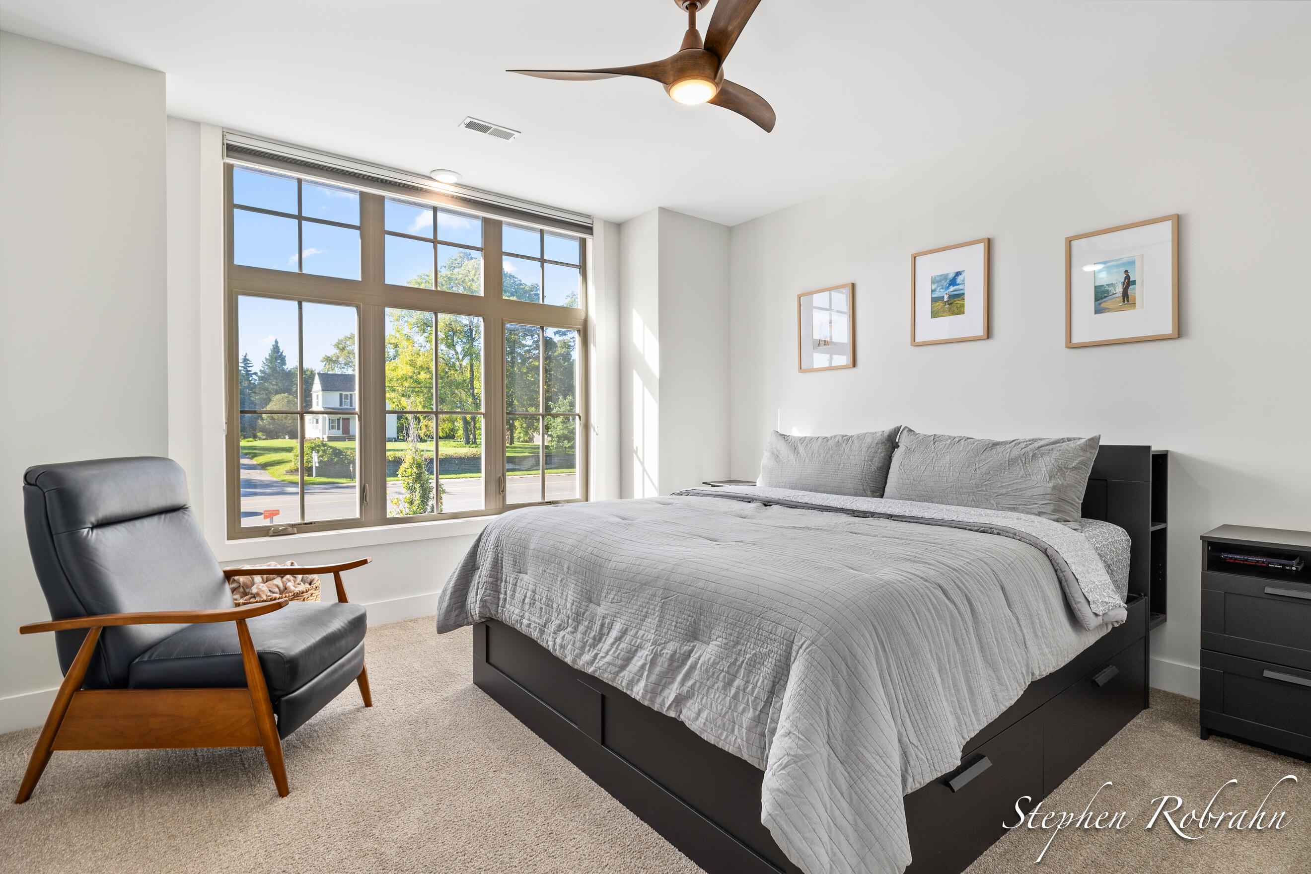 2005 Celadon Drive NE Grand Rapids MI 49525