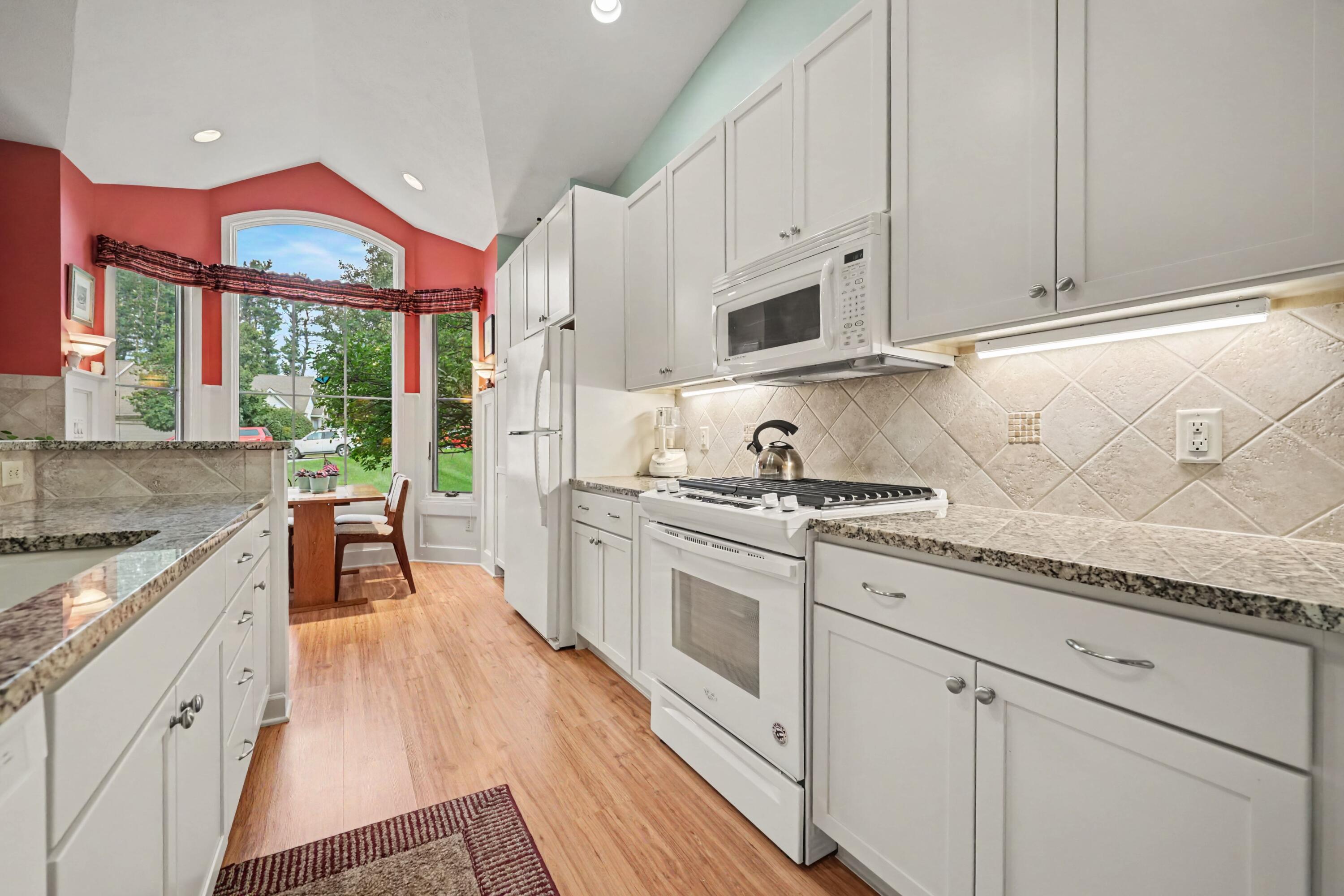 2860 Willow Ln Court NE Grand Rapids MI 49525