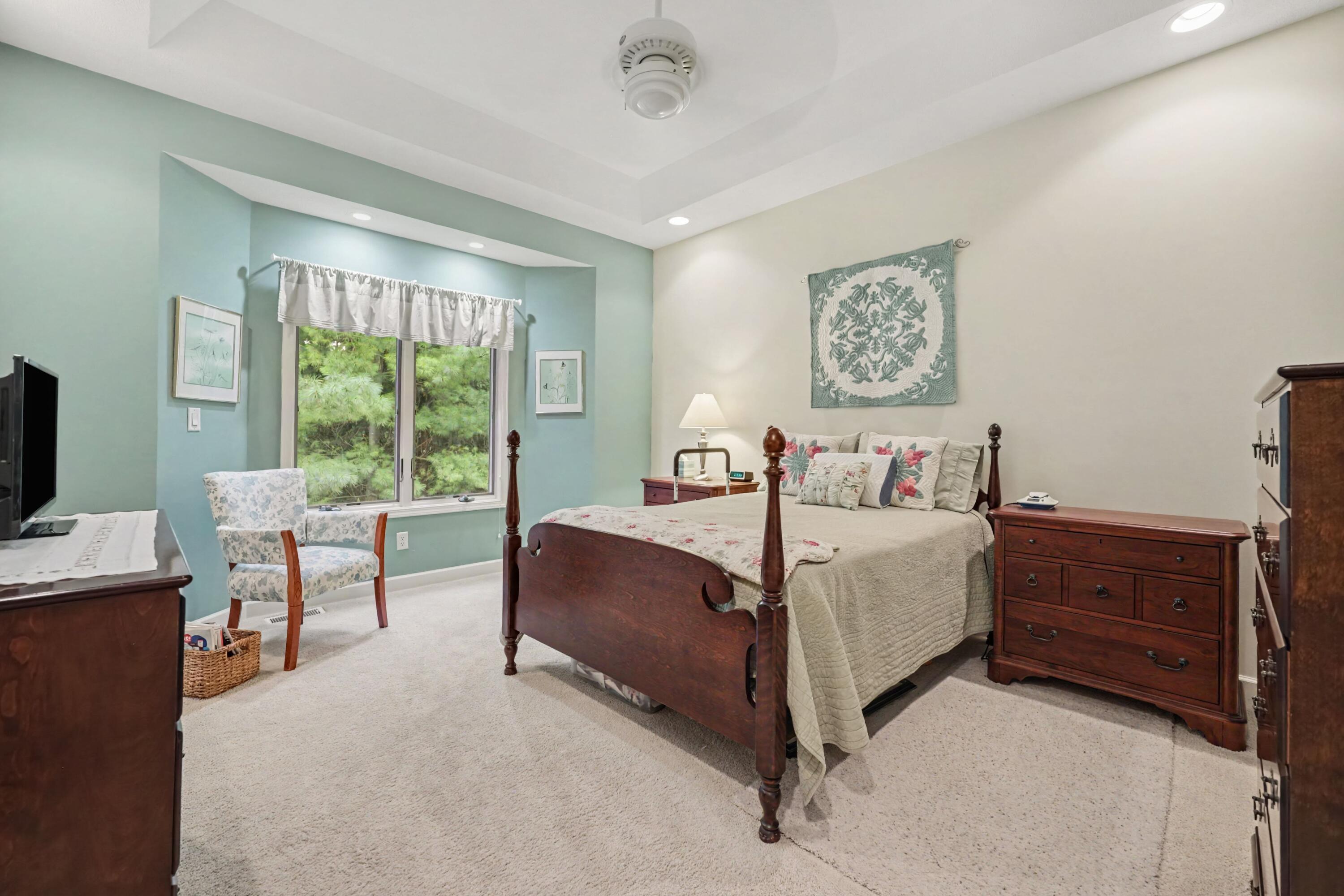 2860 Willow Ln Court NE Grand Rapids MI 49525