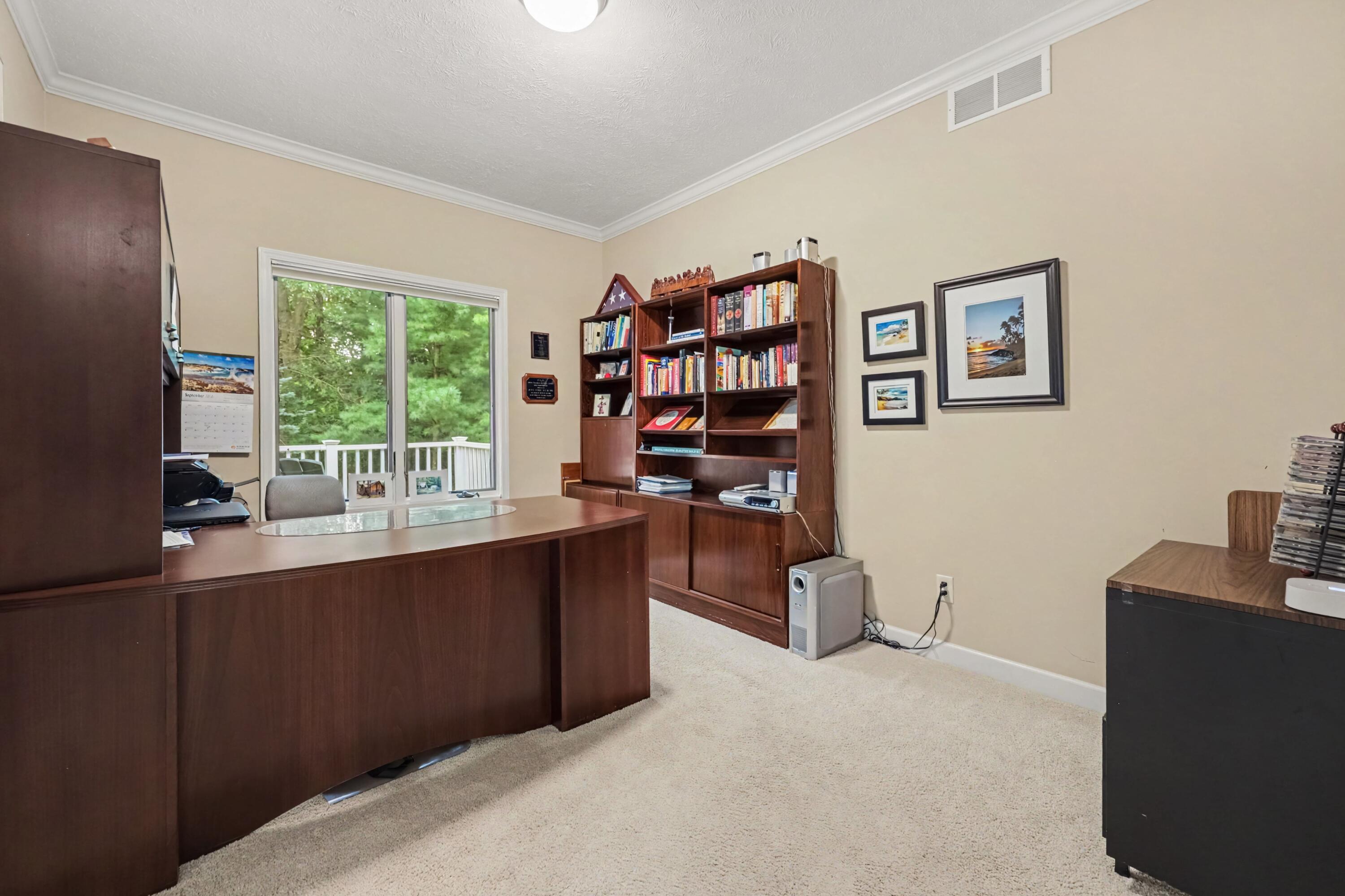 2860 Willow Ln Court NE Grand Rapids MI 49525