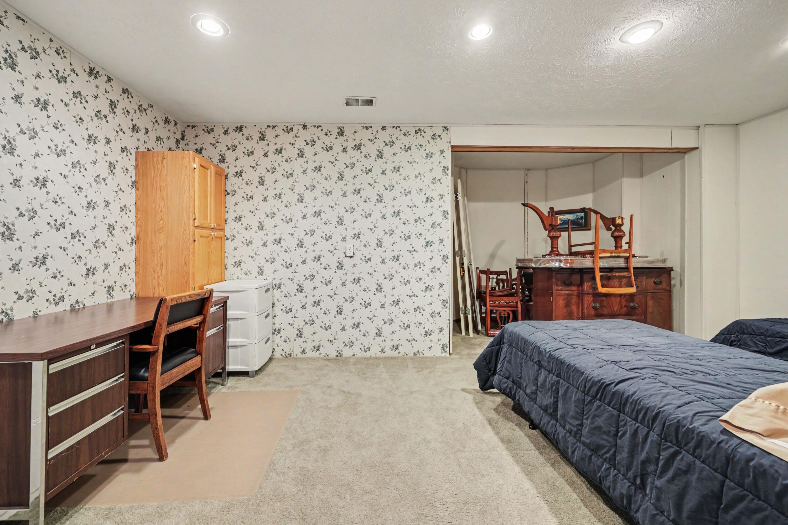 2860 Willow Ln Court NE Grand Rapids MI 49525