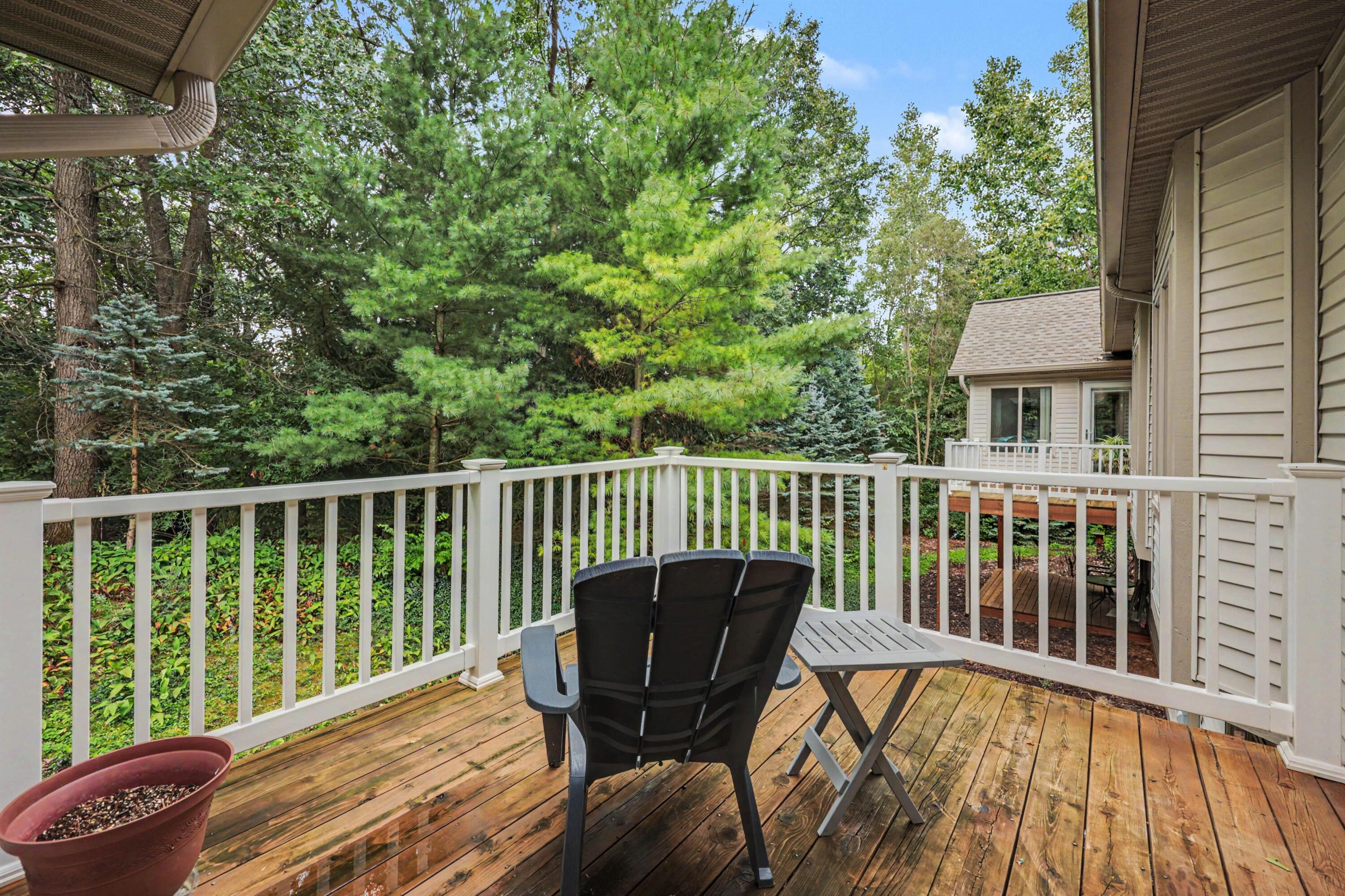 2860 Willow Ln Court NE Grand Rapids MI 49525