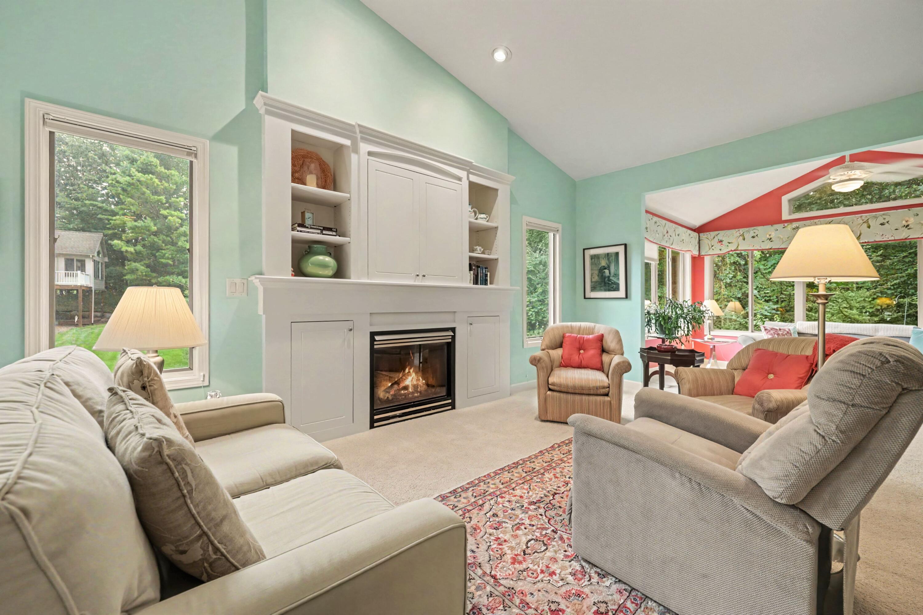 2860 Willow Ln Court NE Grand Rapids MI 49525