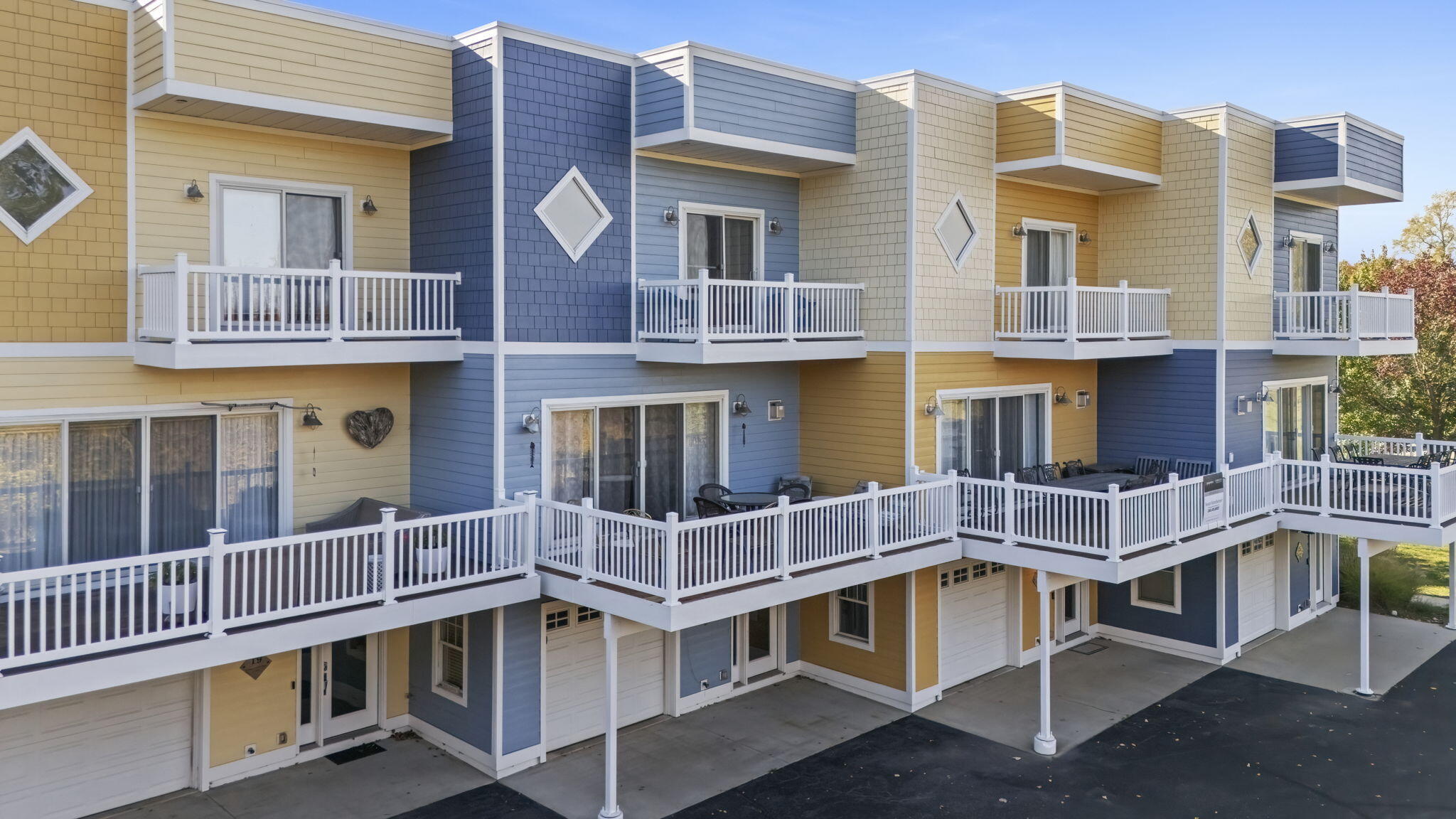 New Buffalo MI, 21 Diamond Point Lane, Unit 11