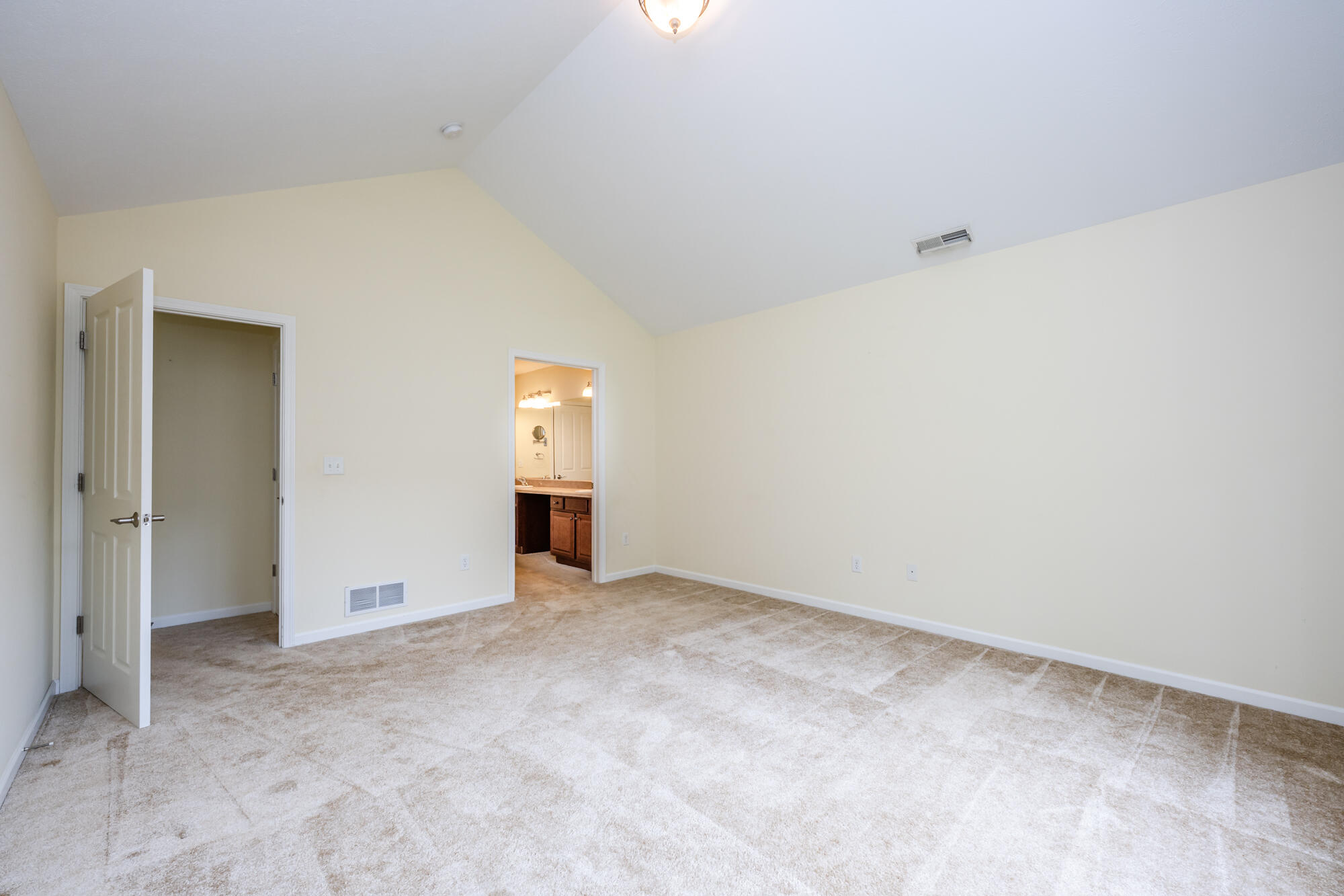 2898 Villa Lane Benton Harbor MI 49022