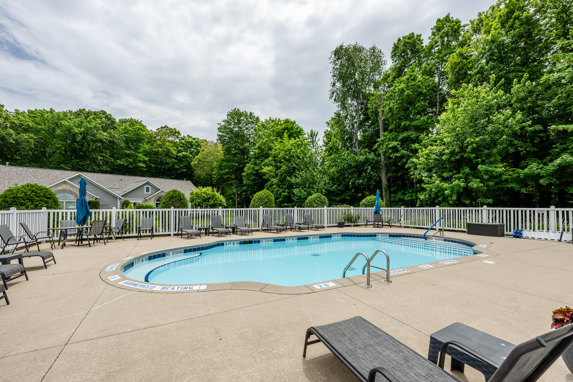 2898 Villa Lane Benton Harbor MI 49022