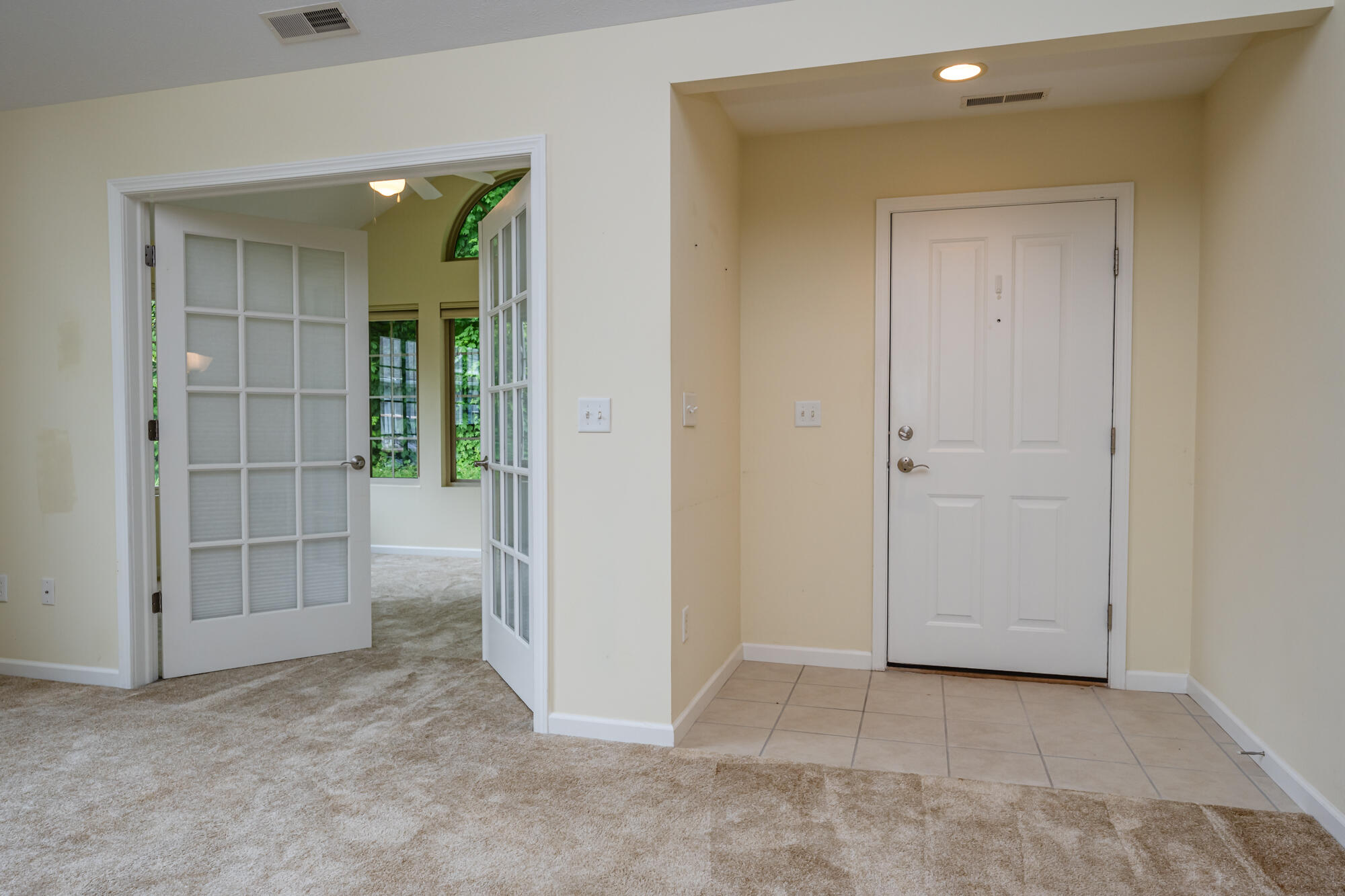 2898 Villa Lane Benton Harbor MI 49022