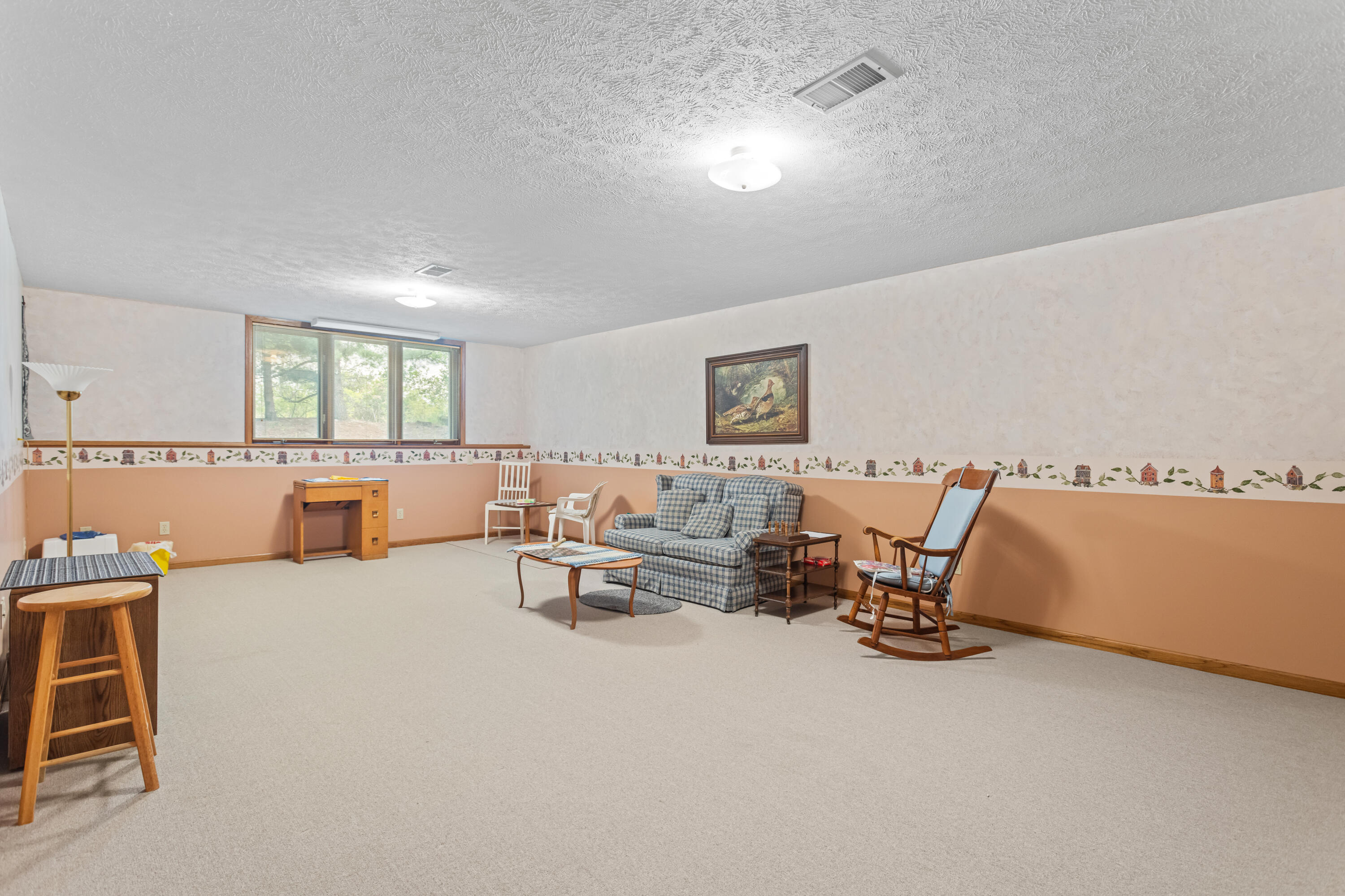 1037 Country Gardens NW Grand Rapids MI 49534