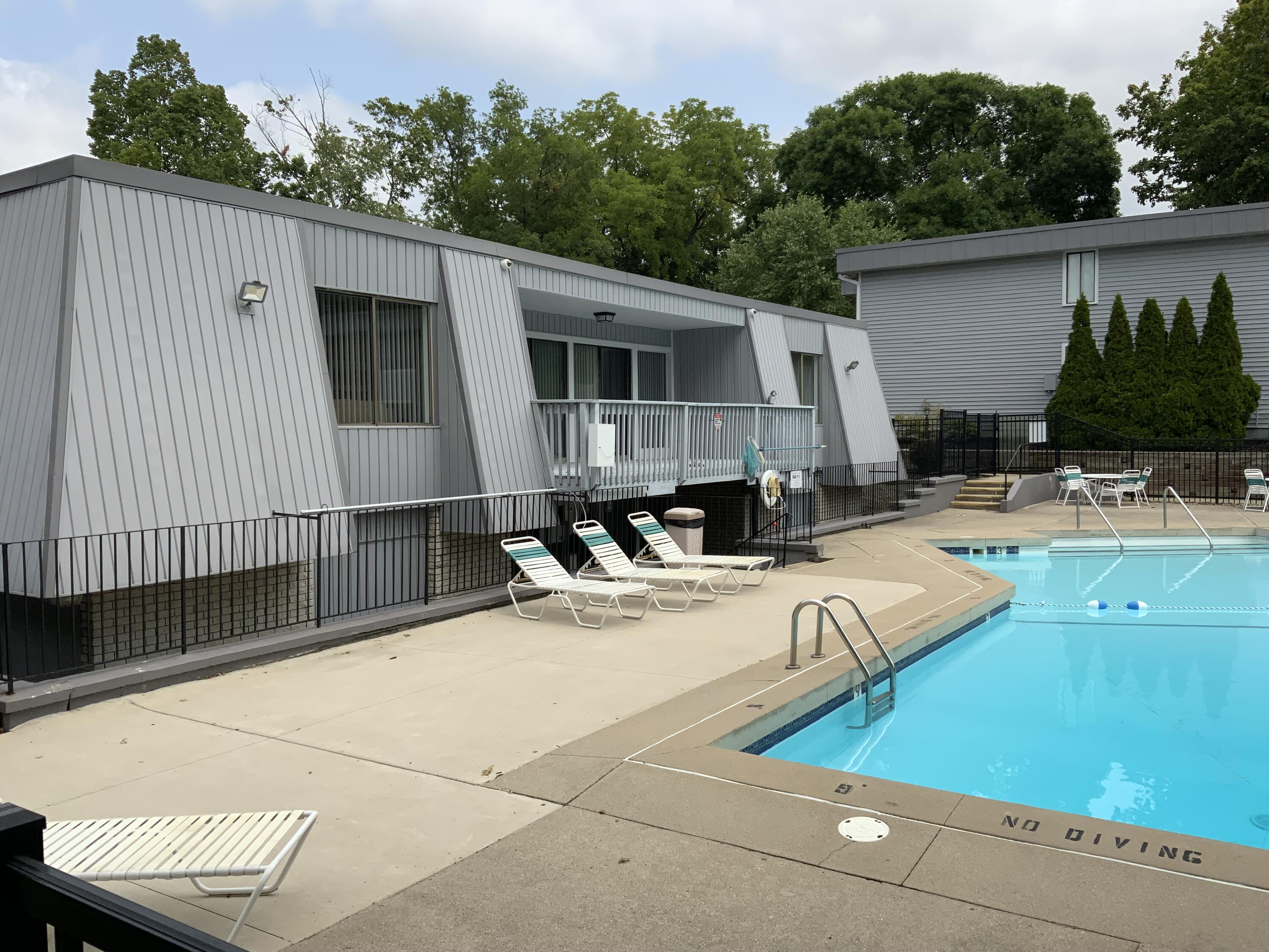 2424 E Collier Avenue SE Grand Rapids MI 49546