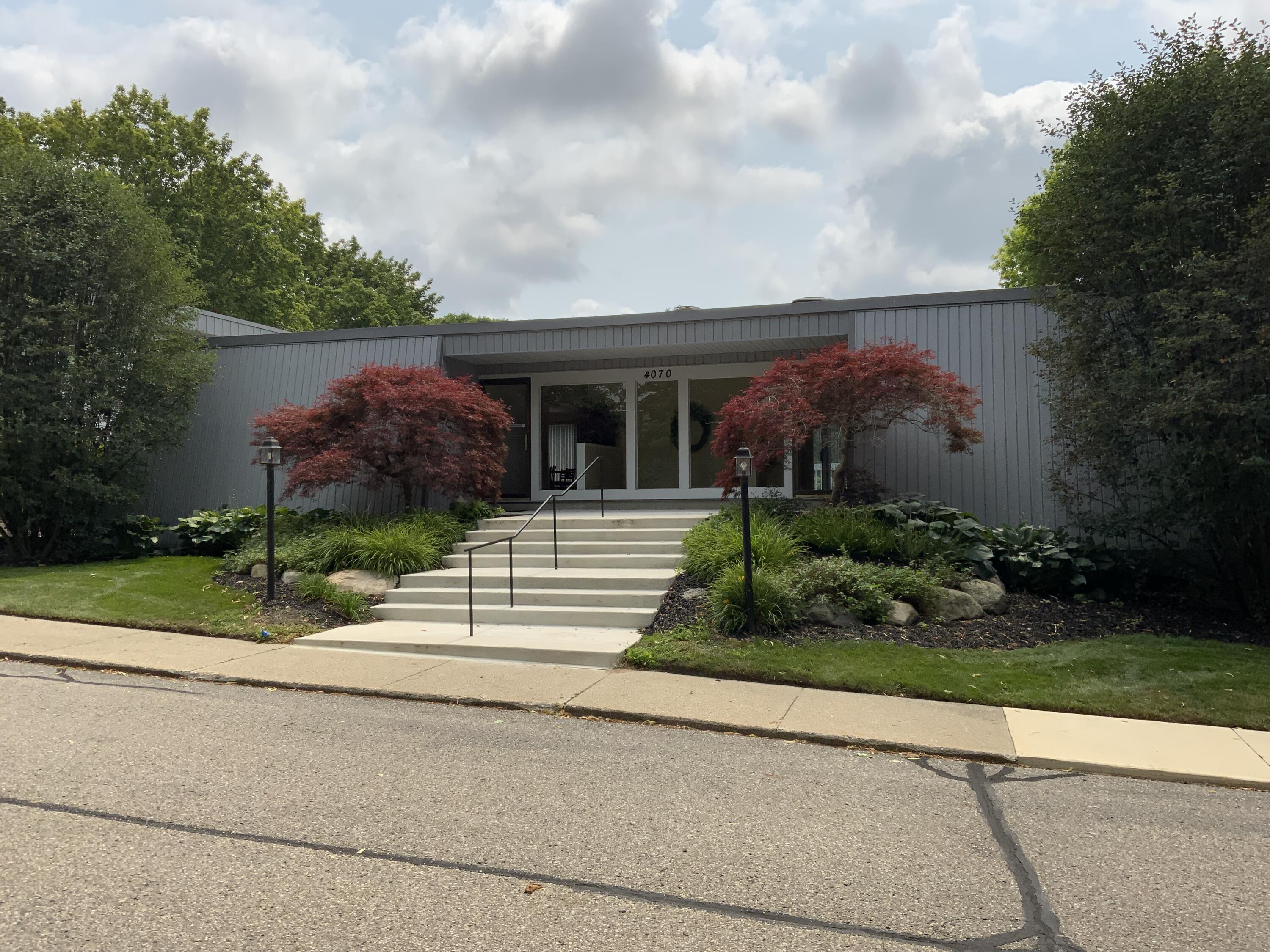 2424 E Collier Avenue SE Grand Rapids MI 49546