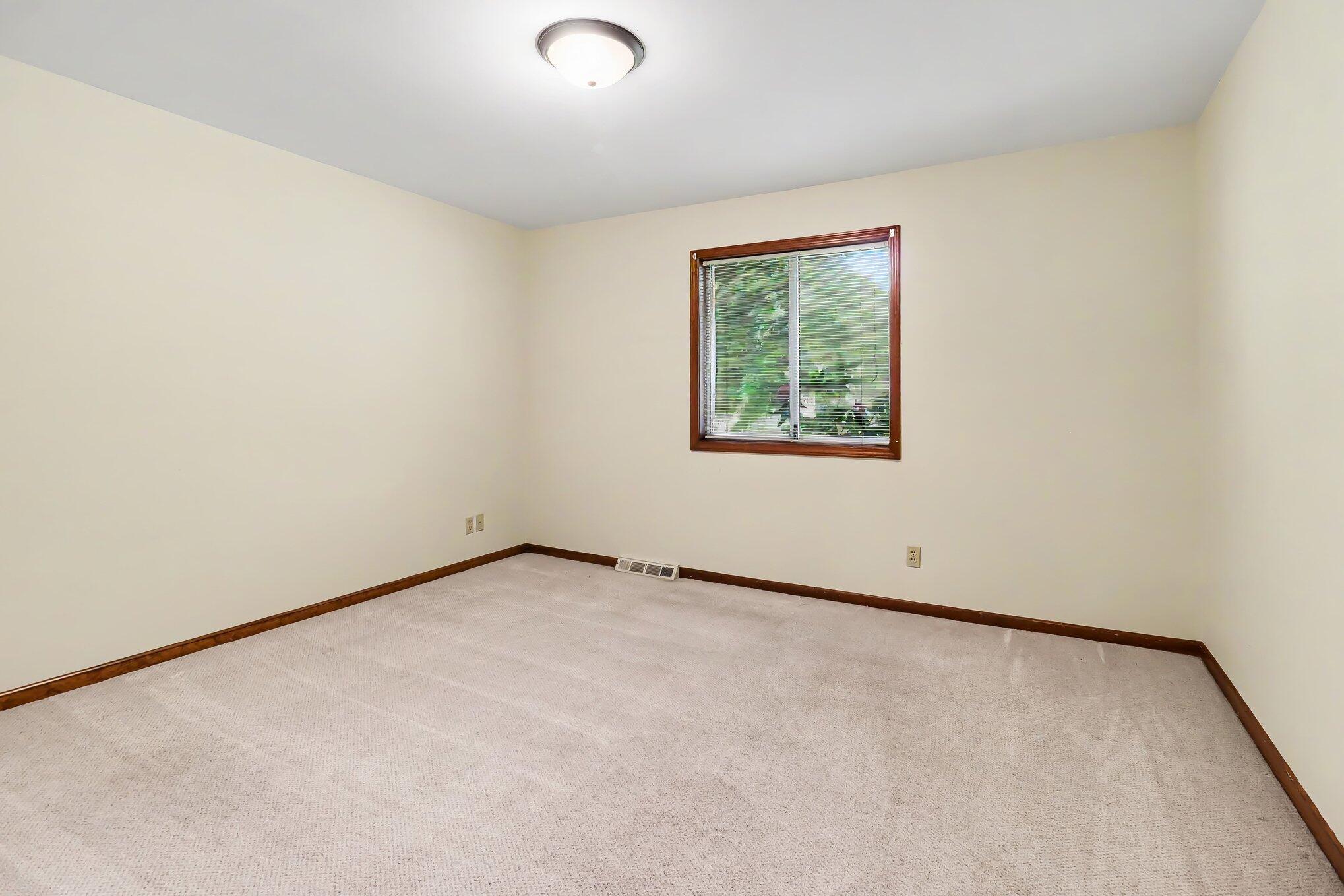 5851 Leisure South Drive SE Grand Rapids MI 49548