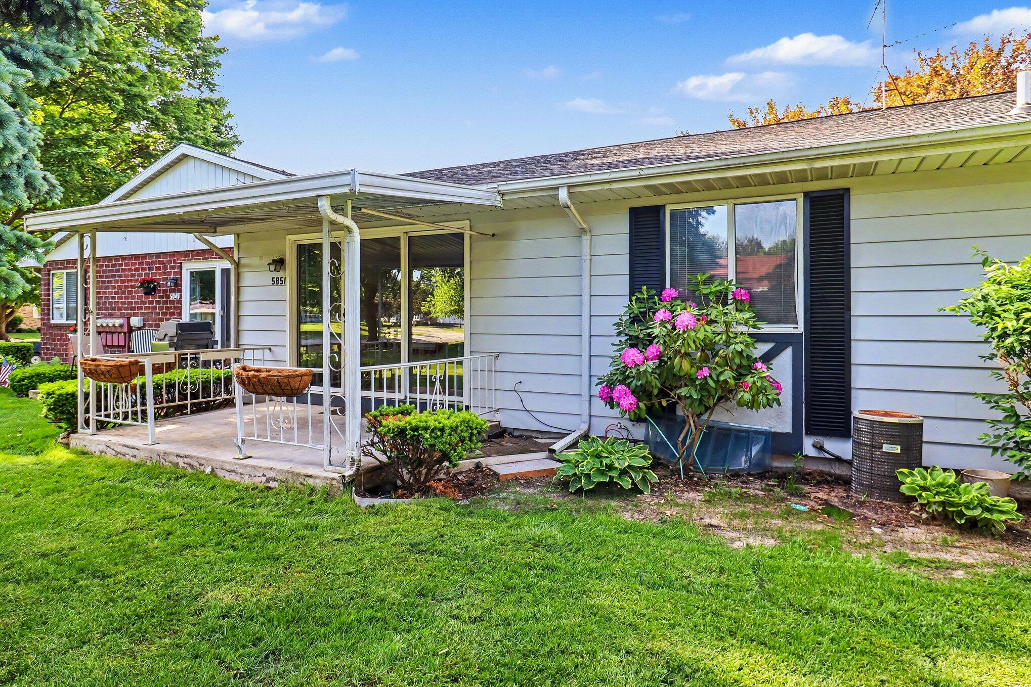 5851 Leisure South Drive SE Grand Rapids MI 49548