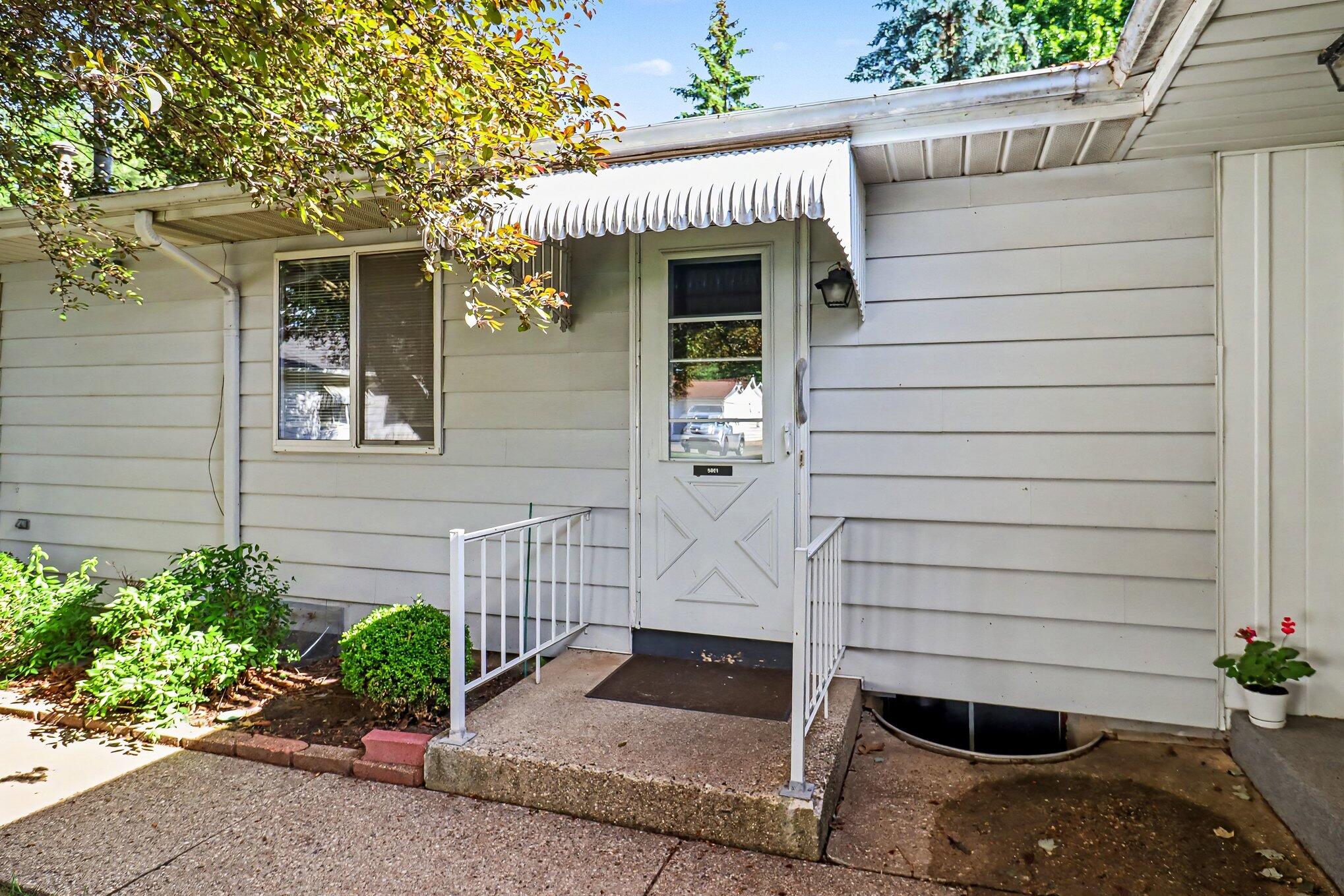 5851 Leisure South Drive SE Grand Rapids MI 49548