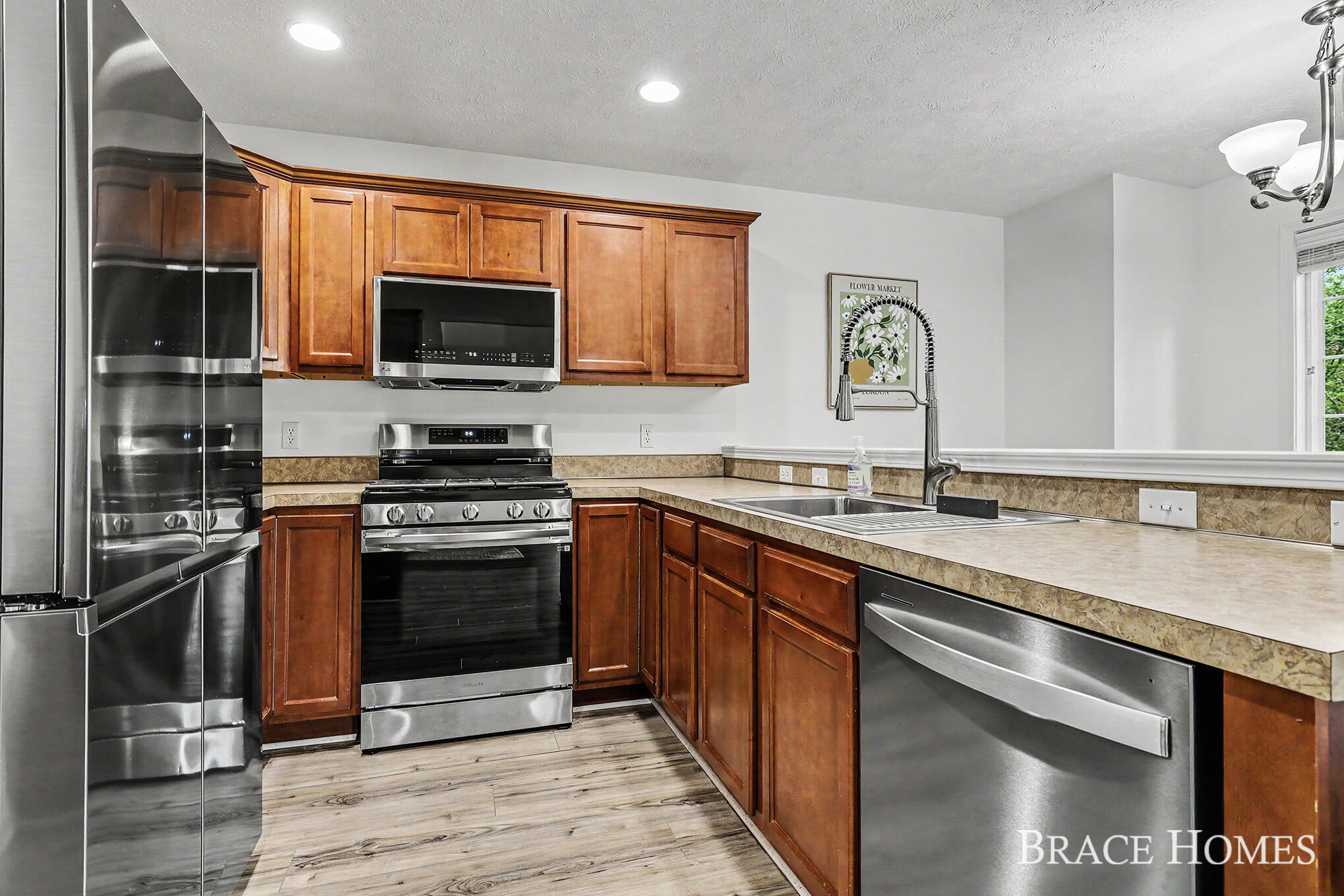 3079 Ledgestone Place NE Grand Rapids MI 49525
