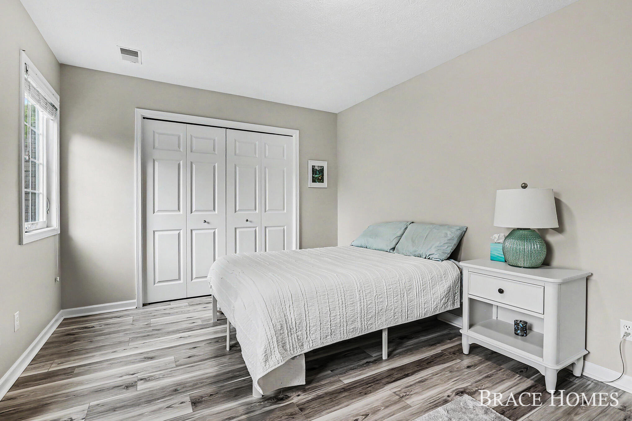 3079 Ledgestone Place NE Grand Rapids MI 49525