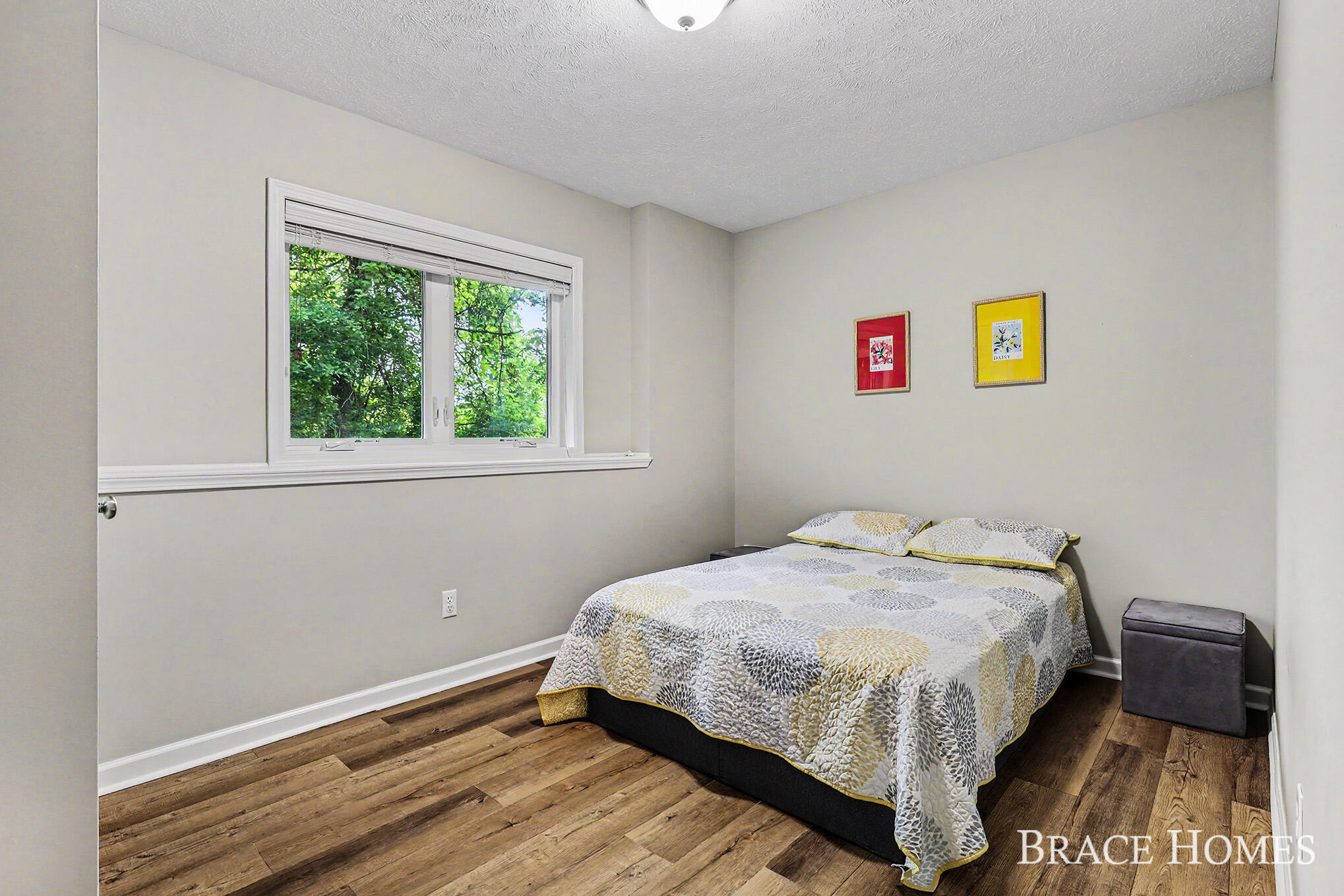 3079 Ledgestone Place NE Grand Rapids MI 49525