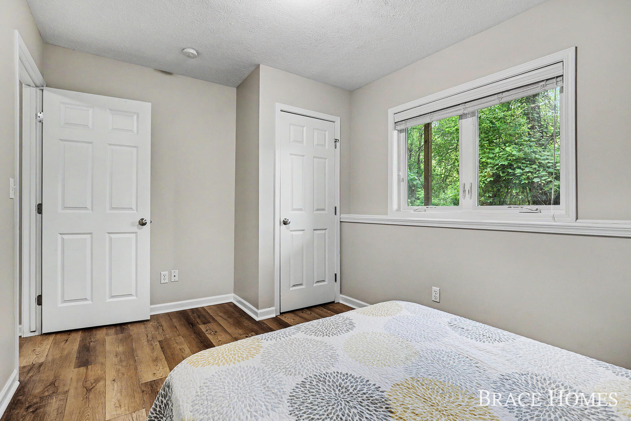 3079 Ledgestone Place NE Grand Rapids MI 49525