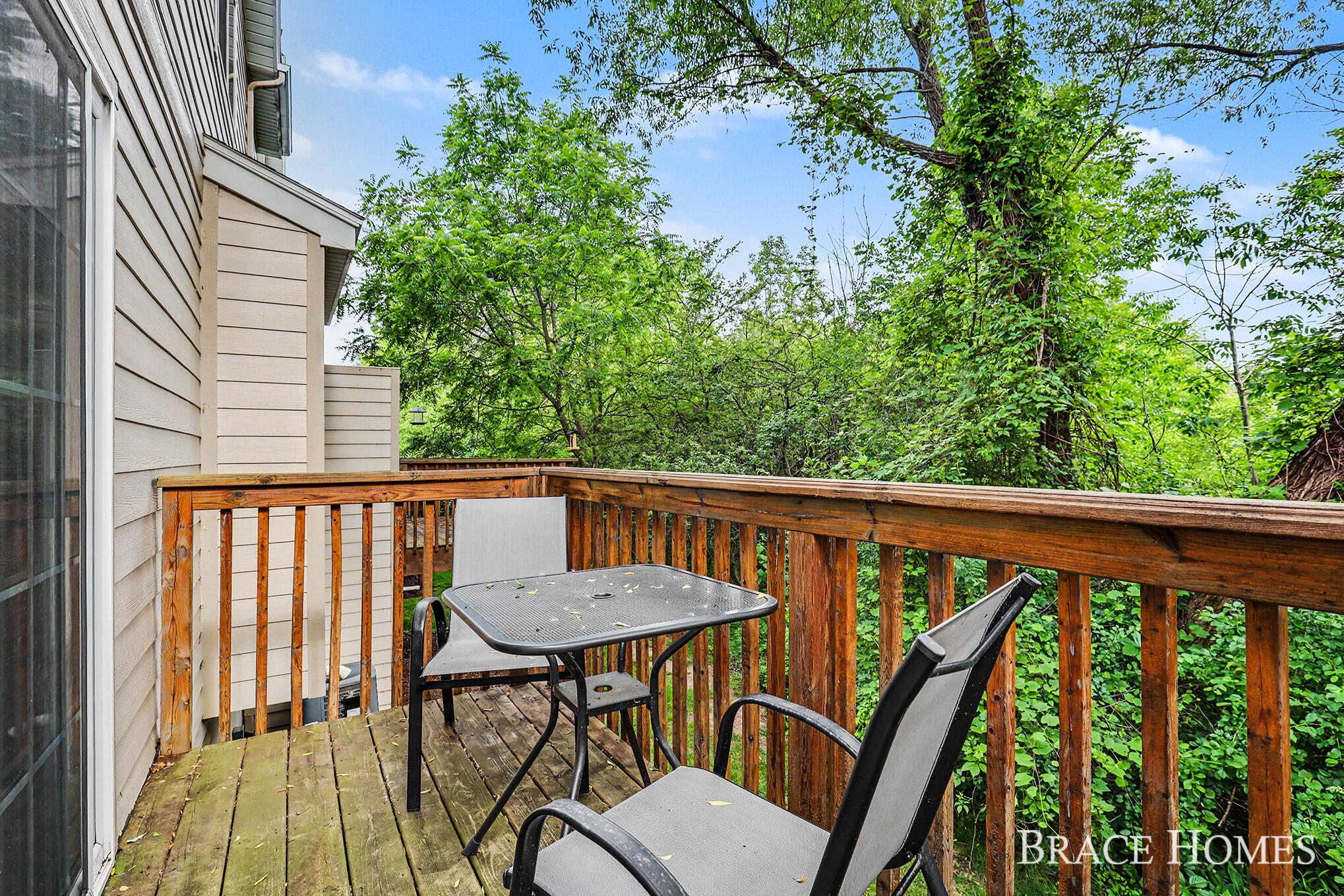 3079 Ledgestone Place NE Grand Rapids MI 49525